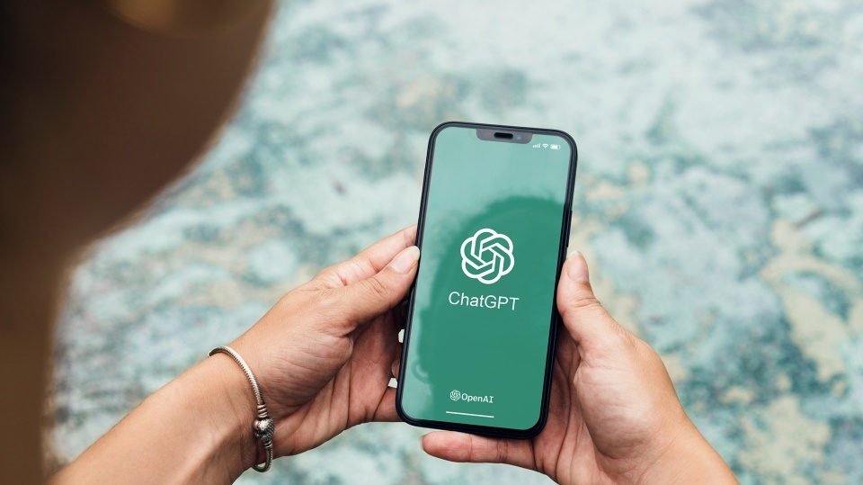 ChatGPT gioi hon bac si anh 2