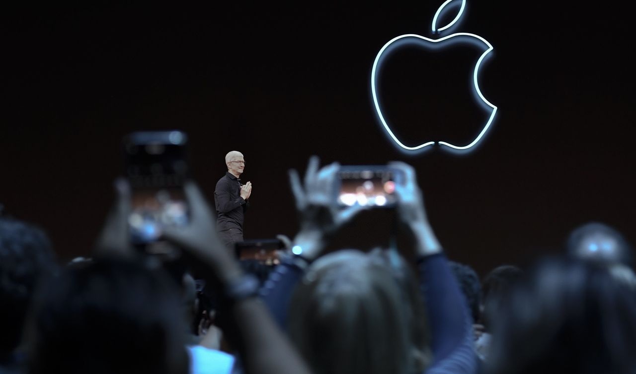 iPhone tiep tuc la diem sang cua Apple hinh anh