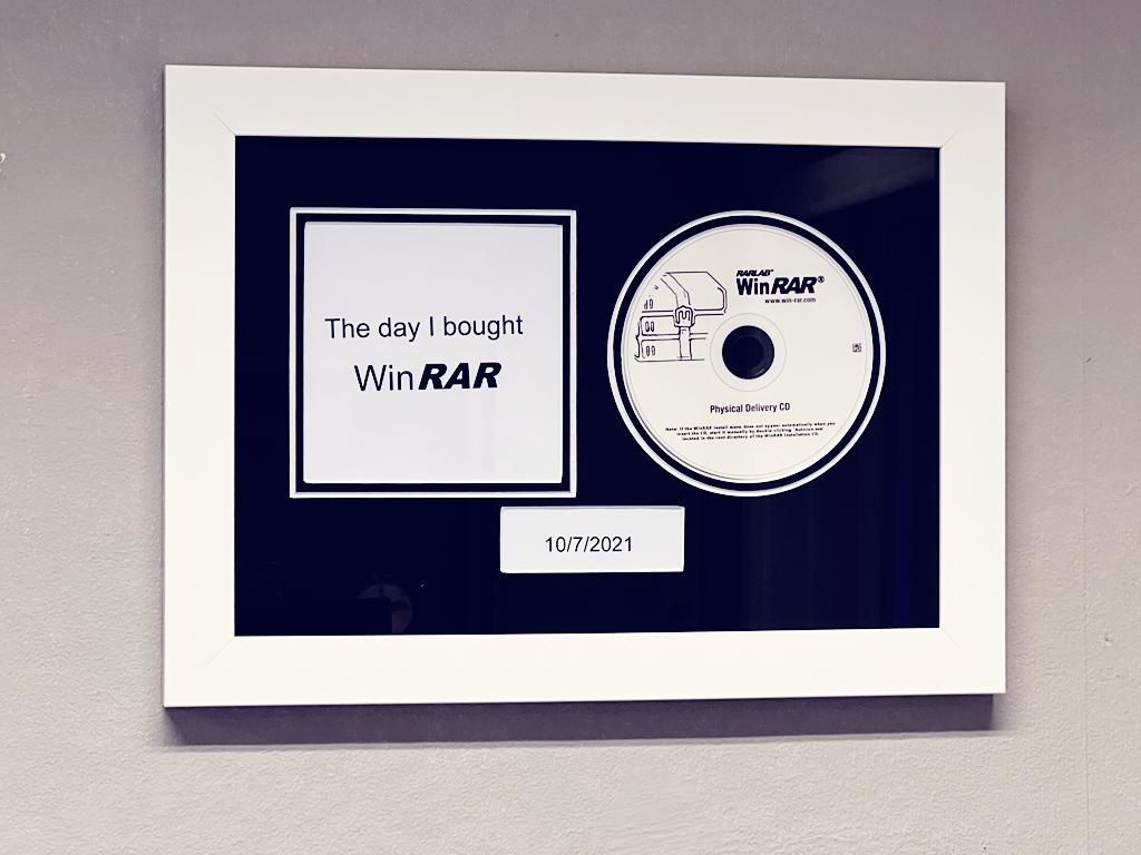 Hang phan mem danh tieng an mung vi ban duoc 5 ban quyen mot tuan hinh anh