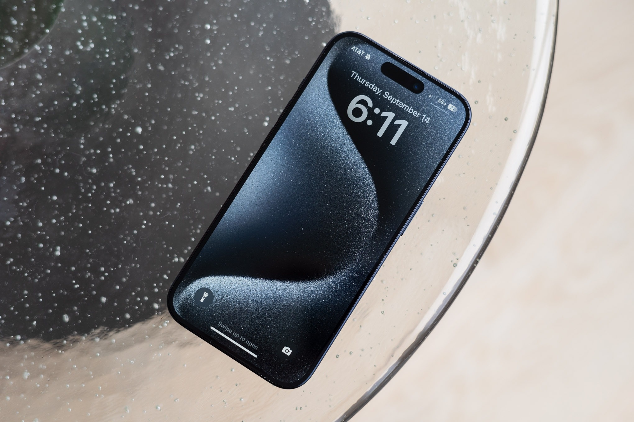 iPhone van doc chiem thi truong smartphone cao cap hinh anh