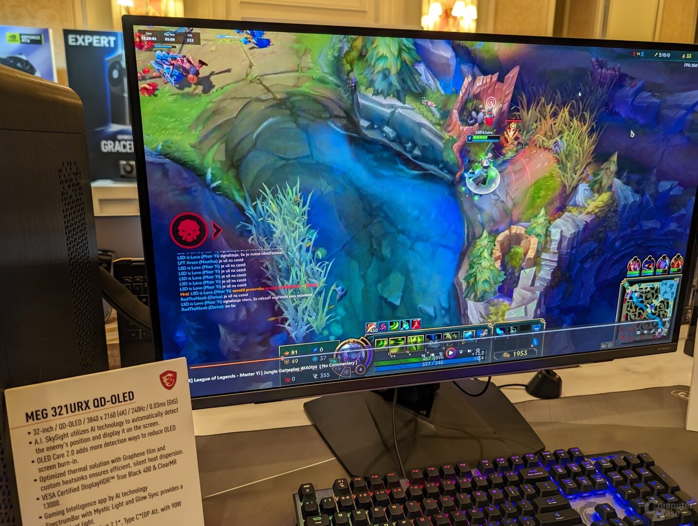 Man hinh game nay giup nguoi choi ‘bach phat bach trung’ hinh anh