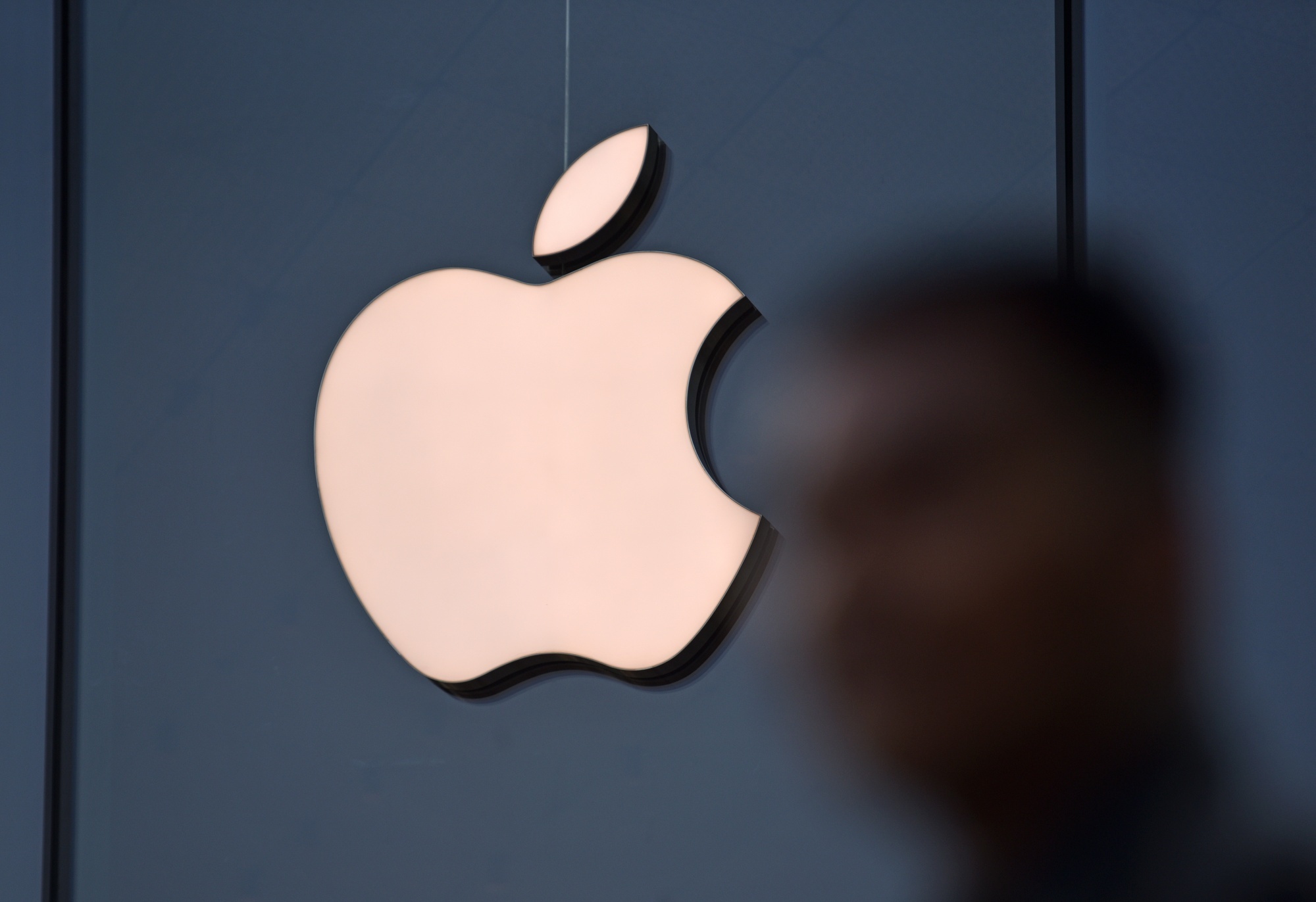 Apple ‘hai qua ngot’ sau mot nam lien tuc sut giam hinh anh