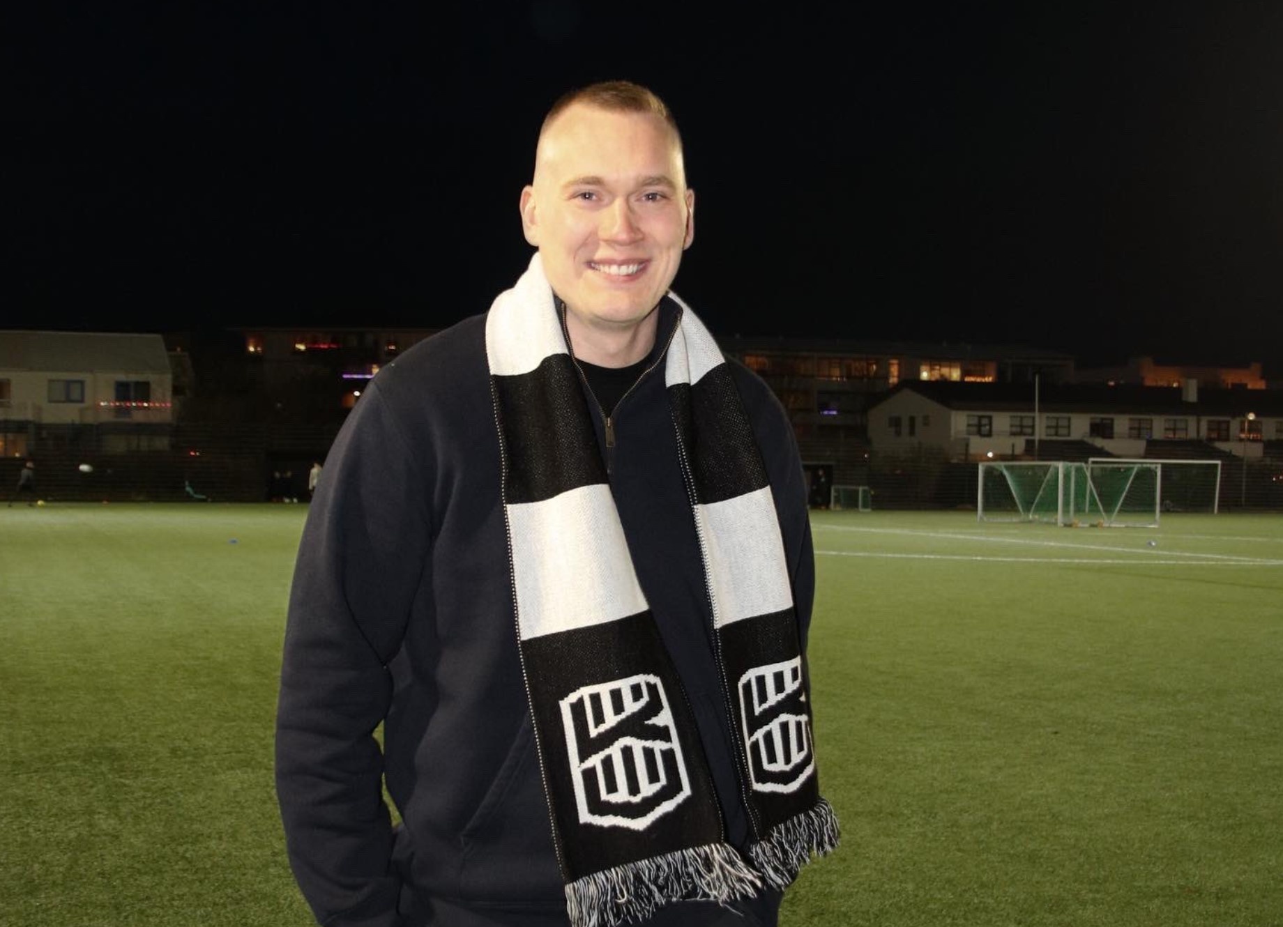 Duoc tuyen lam huan luyen vien nho danh 8% cuoc doi de choi game hinh anh