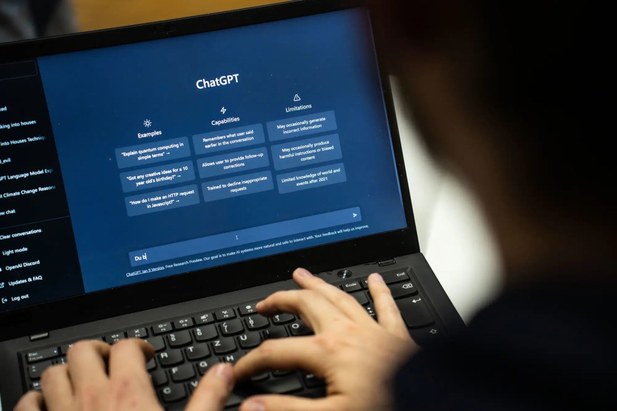 Kiem 3.500 USD chi can chinh sua noi dung ChatGPT viet hinh anh