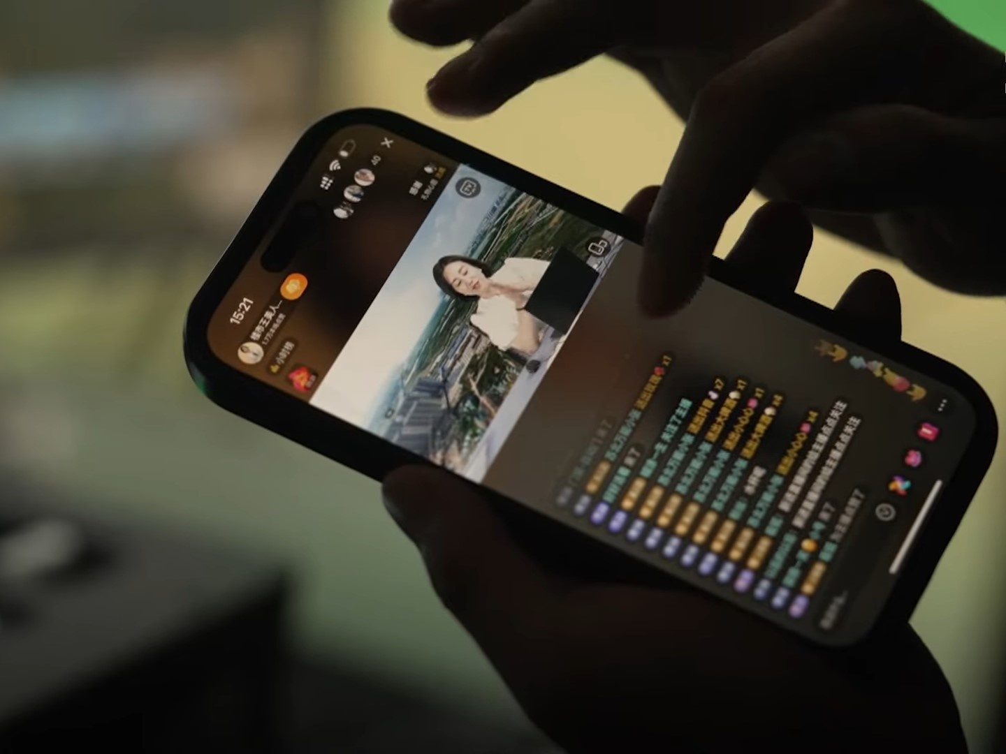 Moi gioi o Trung Quoc chot don ban nha bang livestream hinh anh