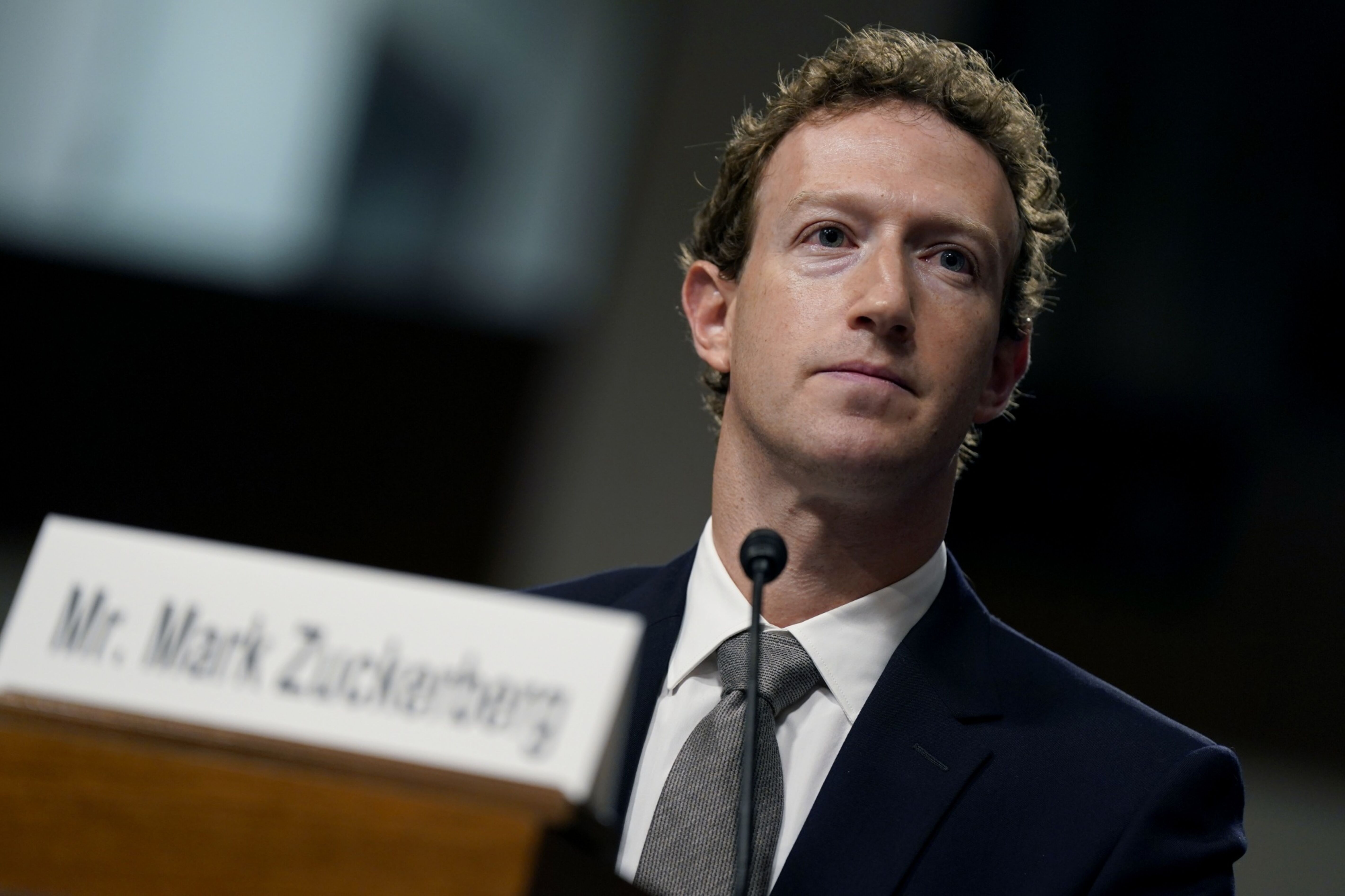 Day la cach Mark Zuckerberg 'cau nguoi' cua Google hinh anh