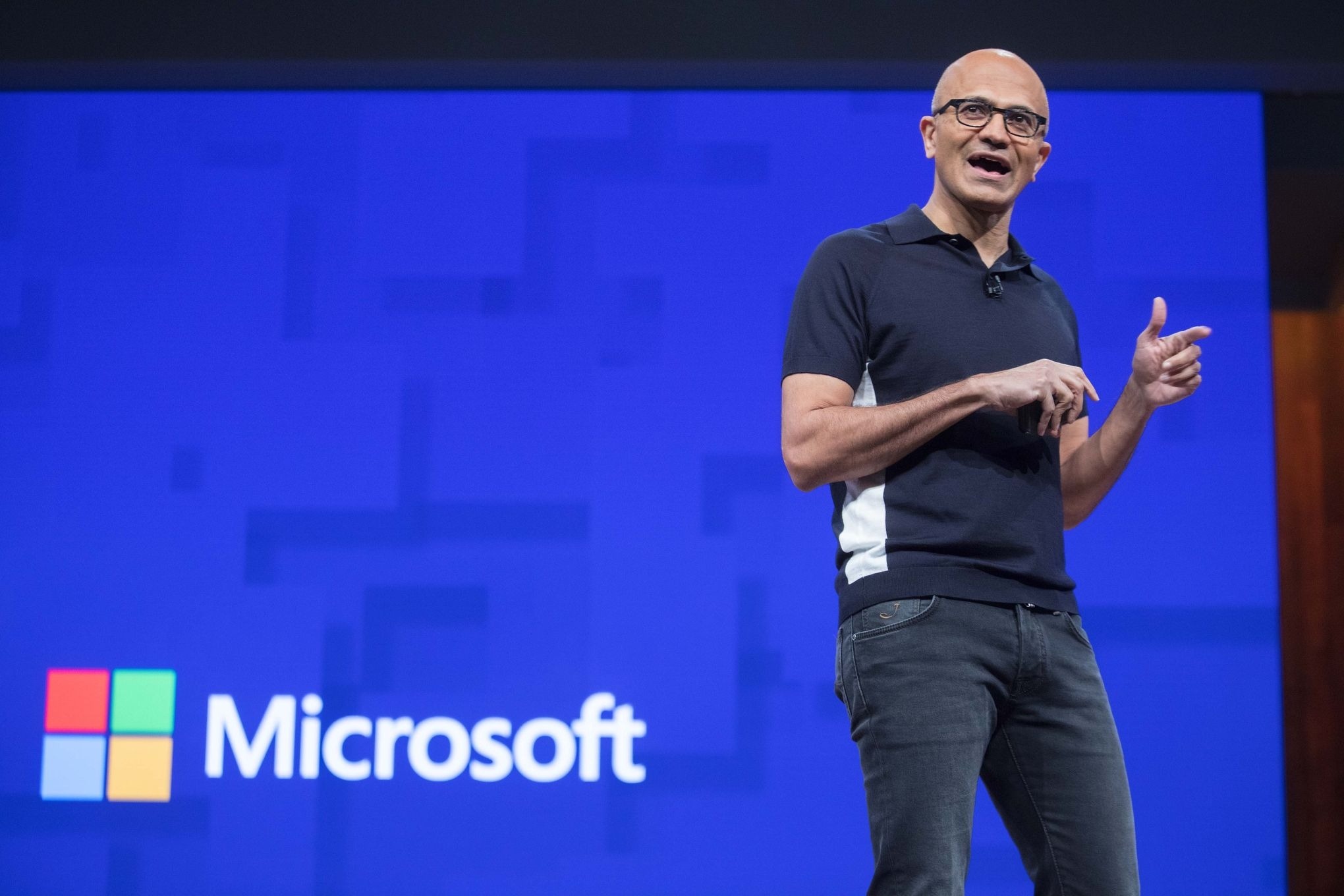 CEO Microsoft sap den Dong Nam A hinh anh