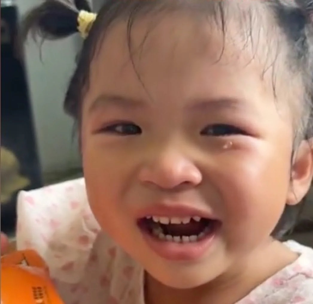 Phạt con khóc đầy tô ảnh 2 Phat con khoc day to anh 2