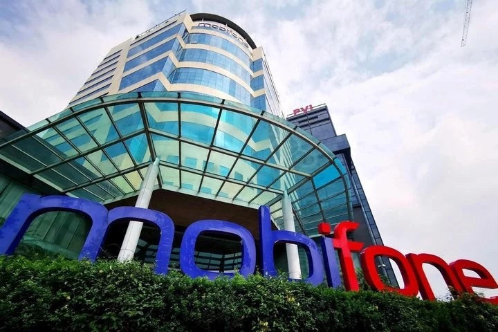 De xuat chuyen MobiFone ve Bo Cong an quan ly hinh anh