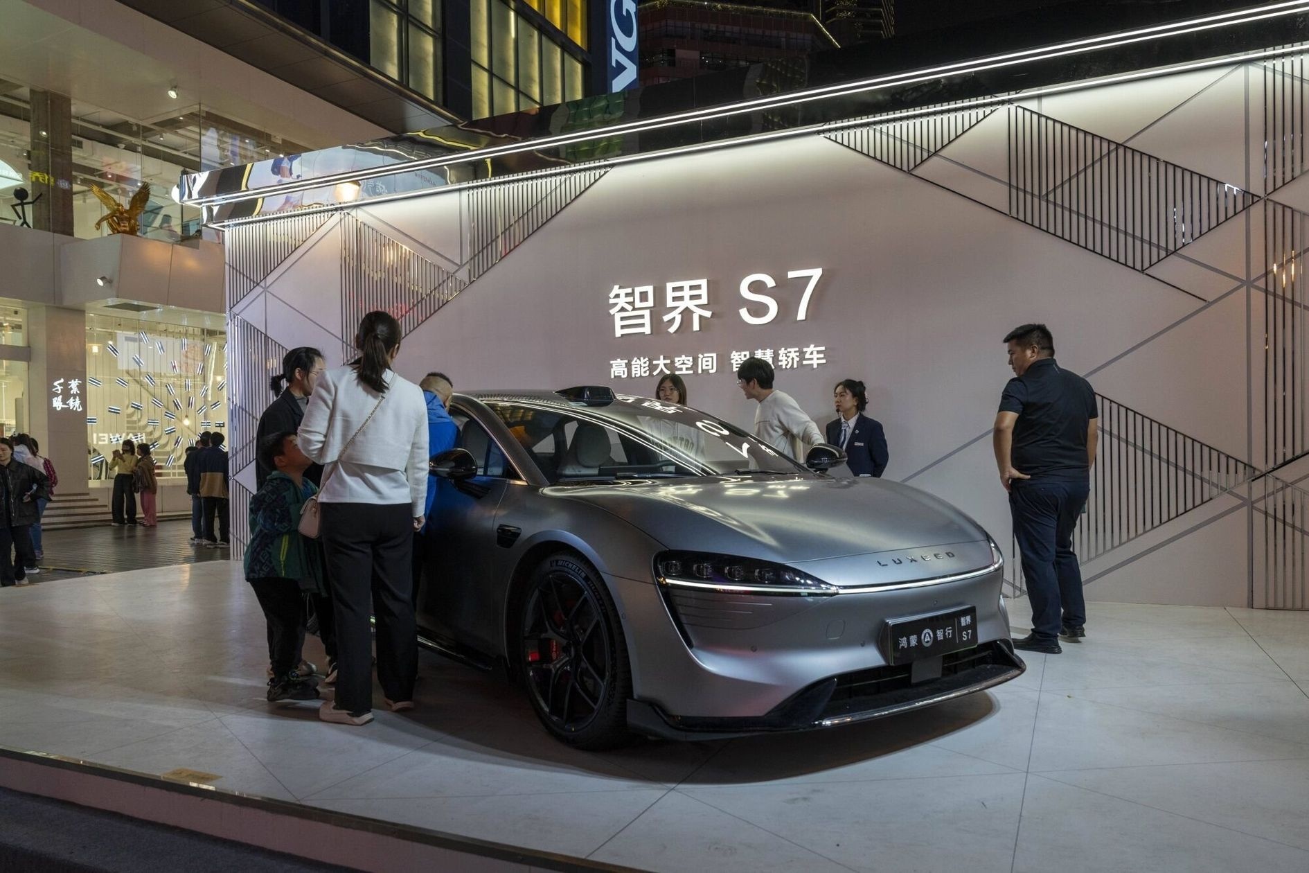 Huawei gio da khac anh 2