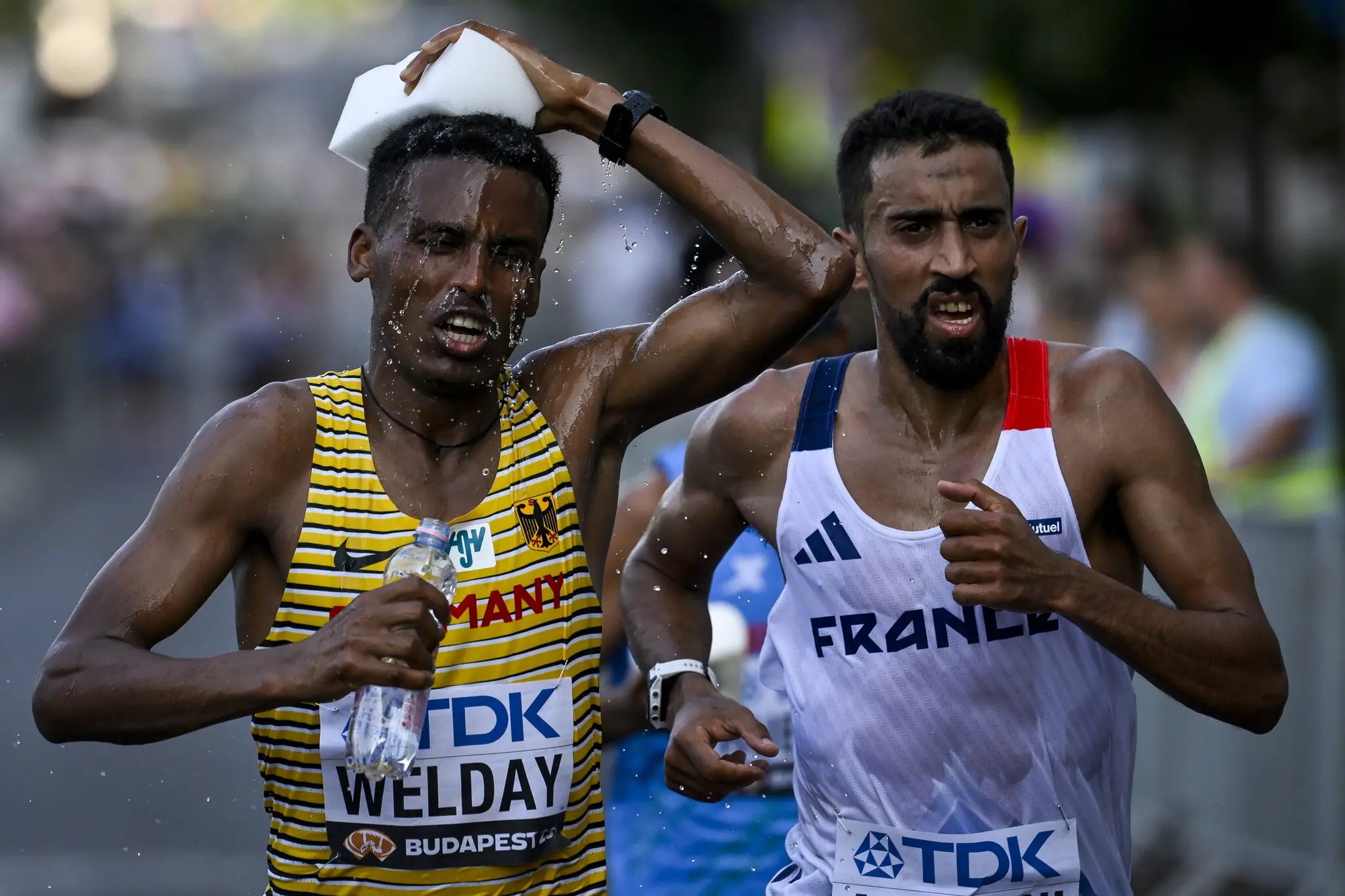 Nang keo lui Olympic anh 2