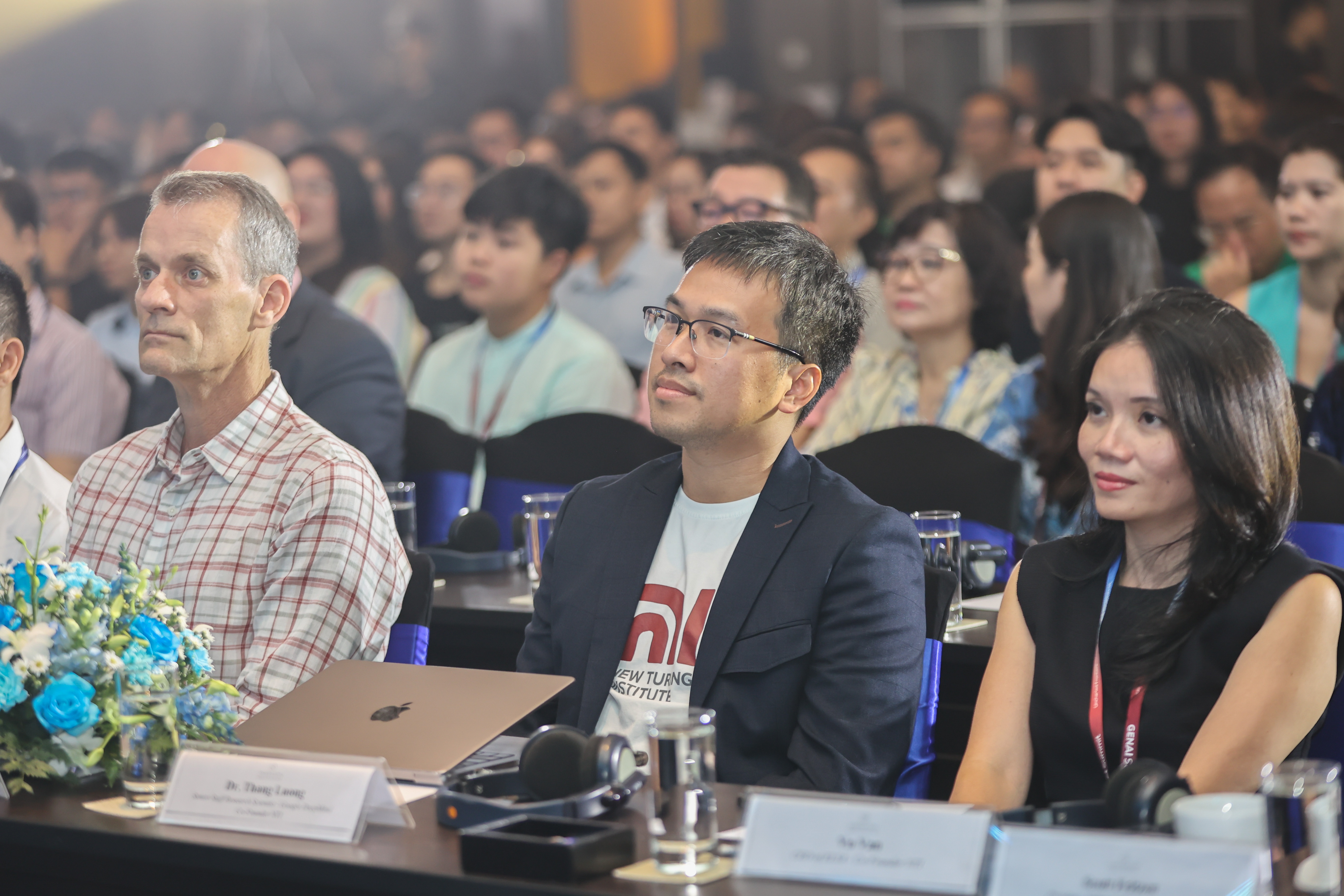 AlphaGeometry Viet Nam tut hang anh 4