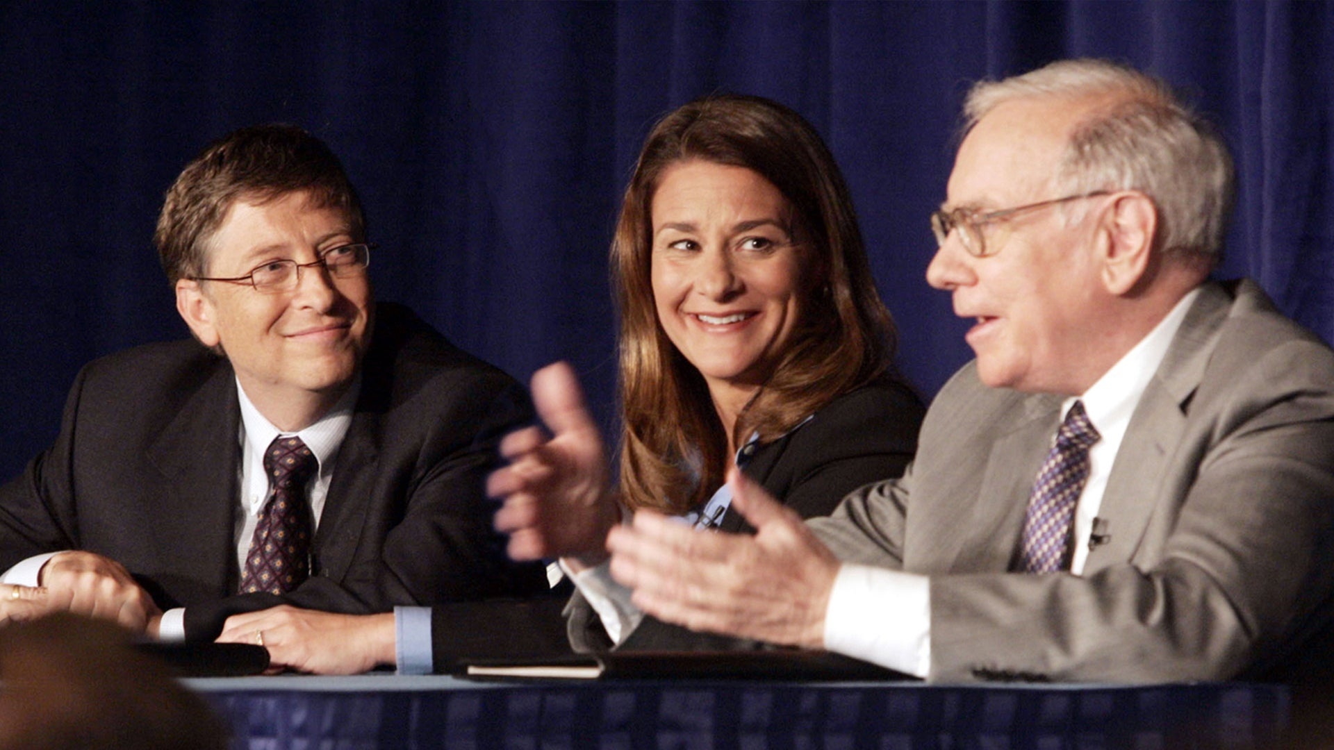 Tinh ban Gates Buffett anh 2