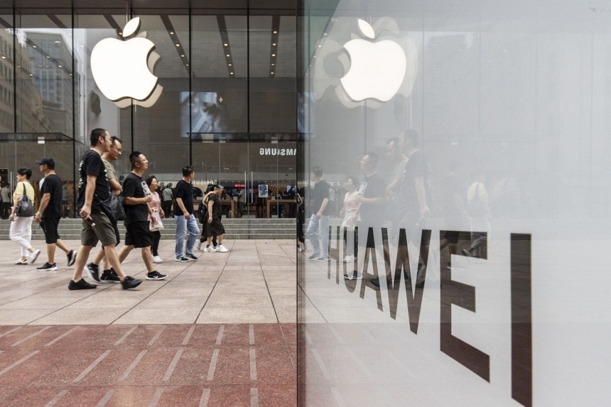 Apple, Huawei doi dau truc dien o Trung Quoc hinh anh