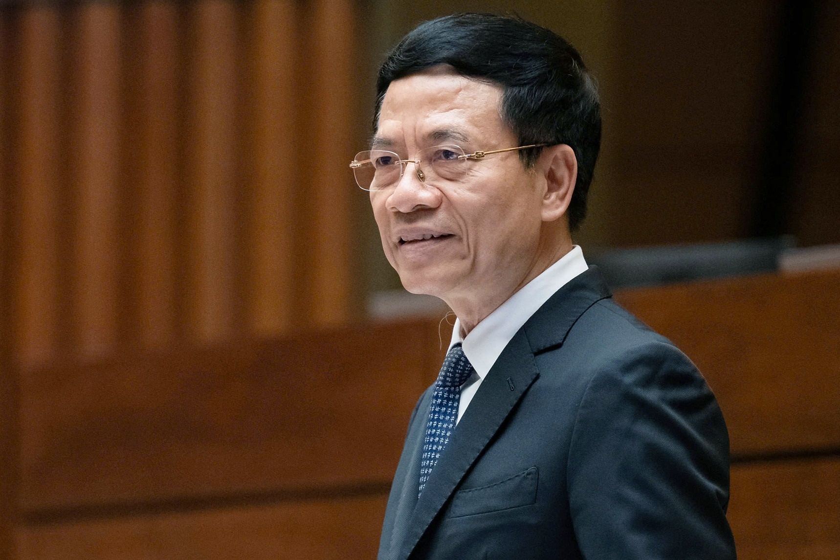 Vi sao can co quy dinh tai khoan xac thuc moi duoc dang bai tren mang? hinh anh