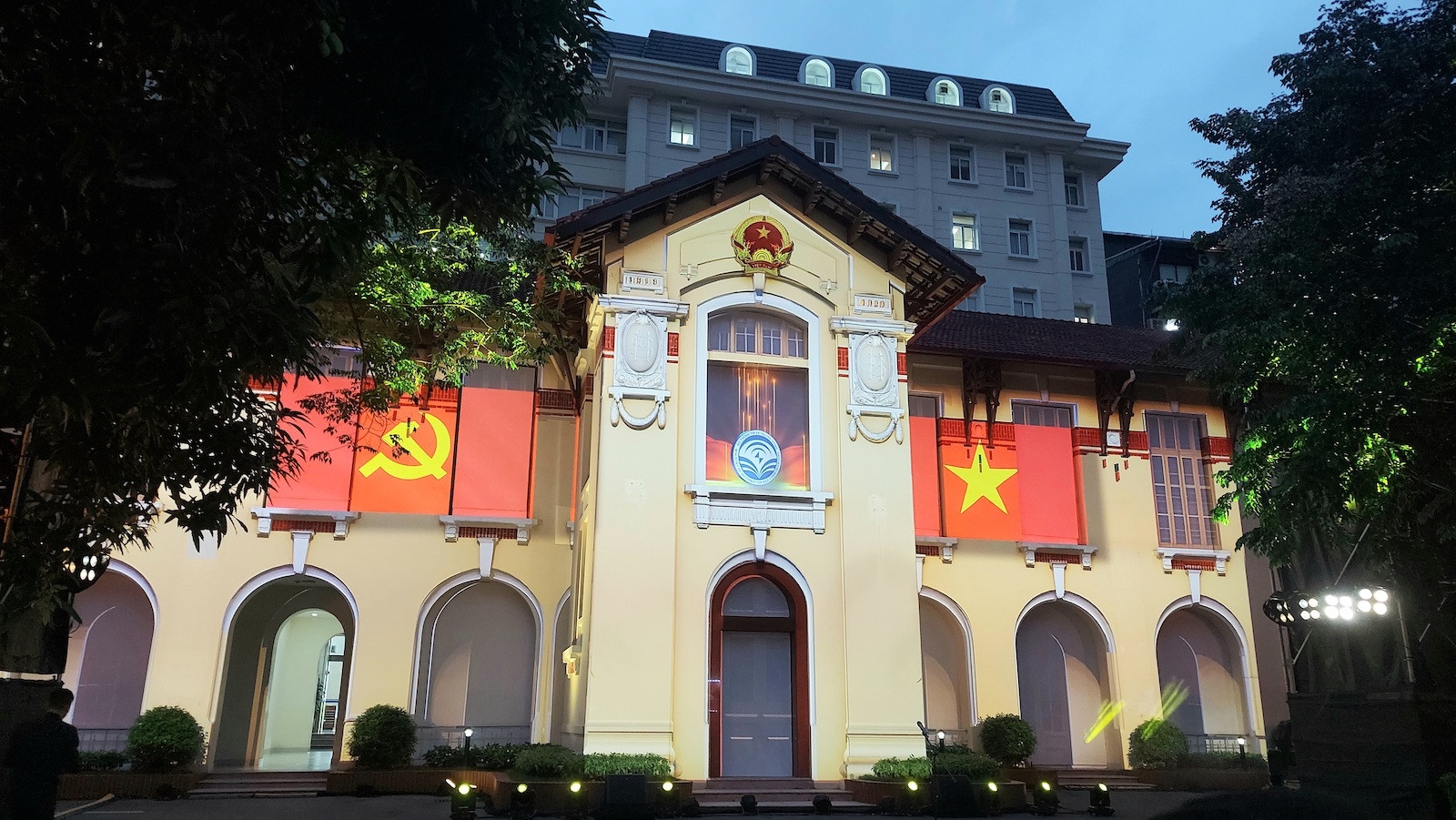 Cong nghe voi truyen thong anh 1