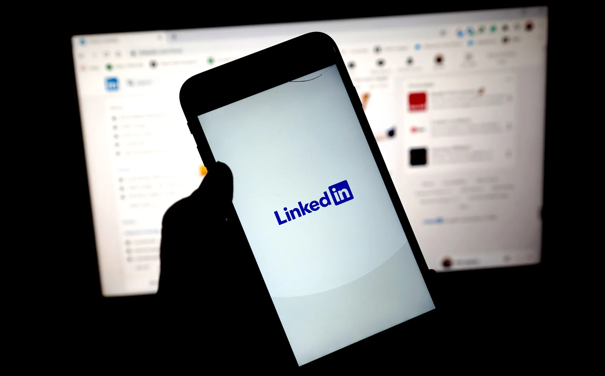 Hacker dung chieu lua dao tuyen dung LinkedIn de bay nguoi tim viec hinh anh