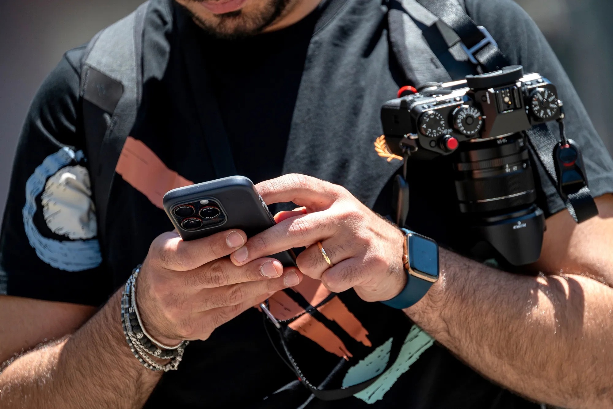 Cach kiem tien moi cua YouTuber, TikToker hinh anh