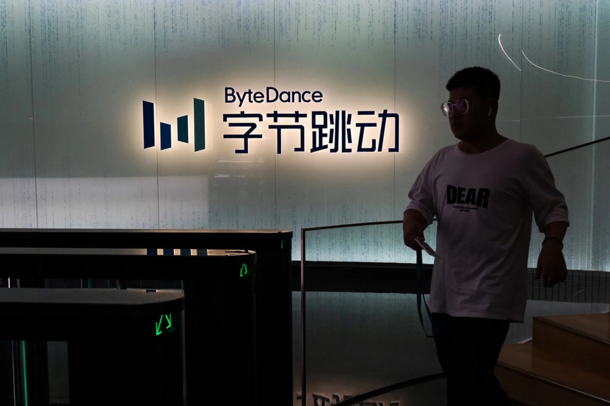 Nhan vien tap doan me TikTok khong con duoc li xi hinh anh