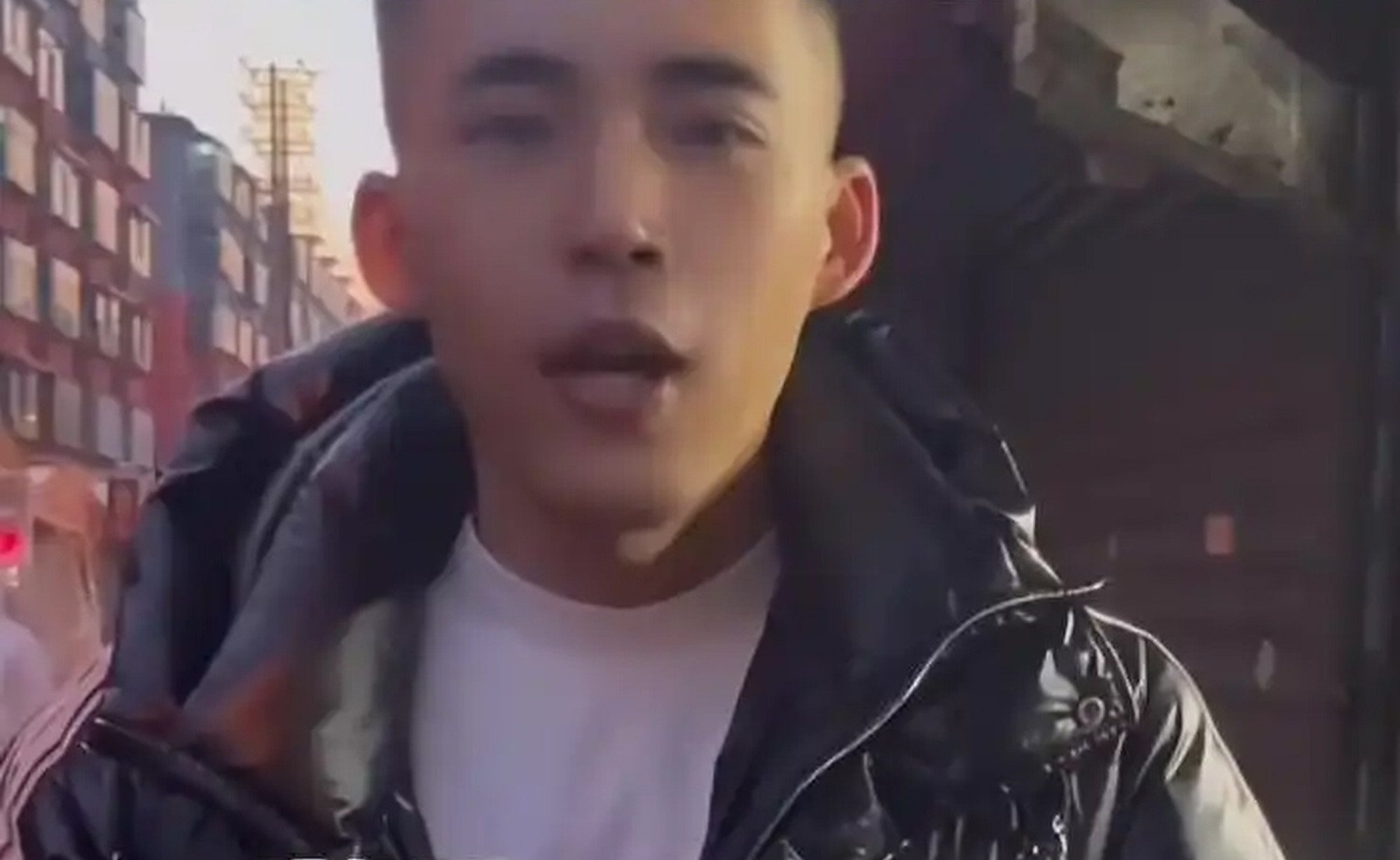 Nguoi ban banh thanh hien tuong mang nho ky nang nhu nem bong ro hinh anh