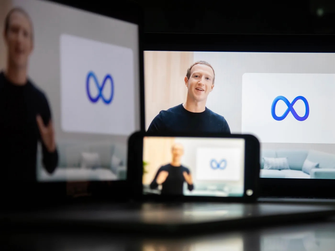 Mark Zuckerberg lam ban AI anh 1