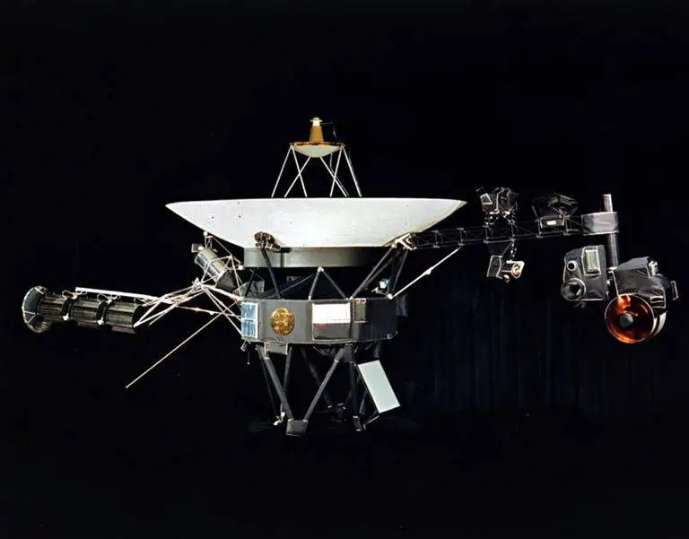 Voyager 1,  NASA,  hoi sinh anh 2