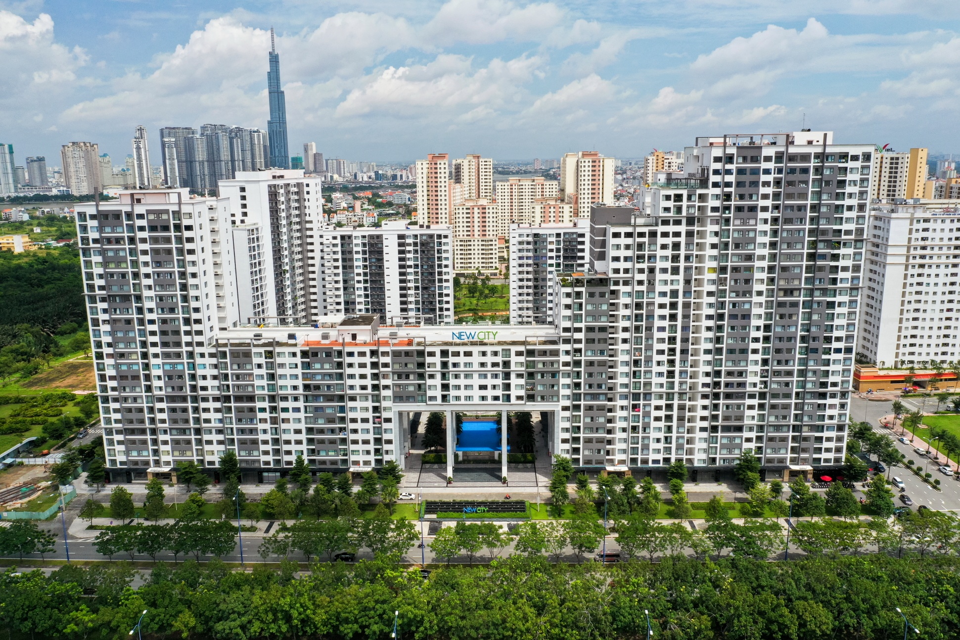 Loat du an lien quan Quoc Cuong Gia Lai, Novaland... duoc go vuong hinh anh