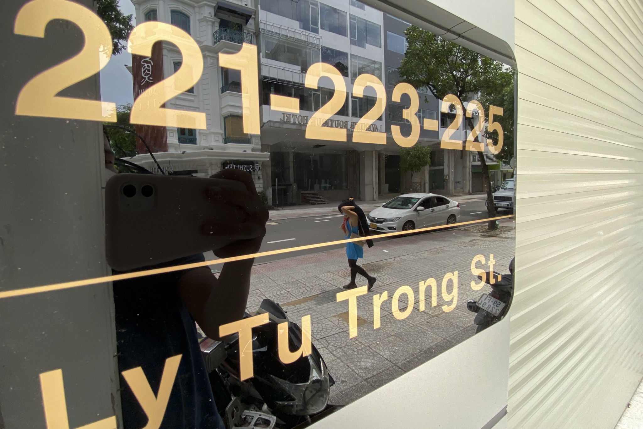 mat bang trung tam anh 6