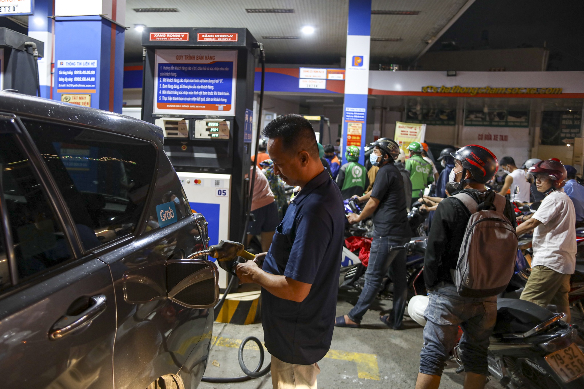 cay xang TP.HCM,  cay xang het xang anh 3