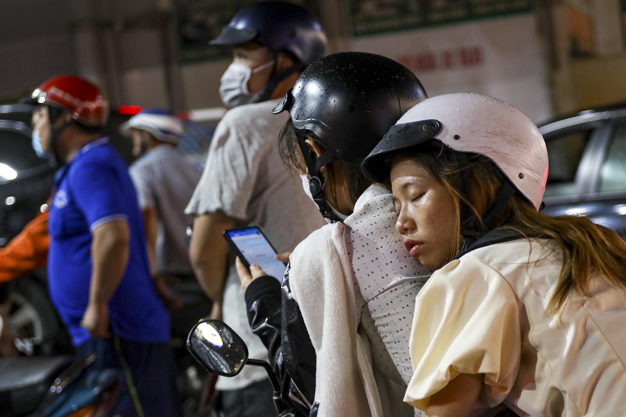 cay xang TP.HCM,  cay xang het xang anh 6