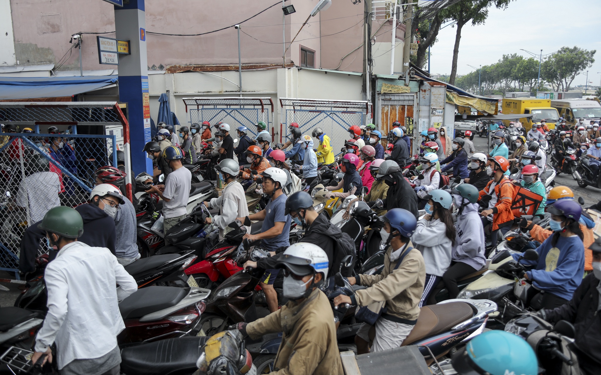 cay xang TP.HCM anh 10