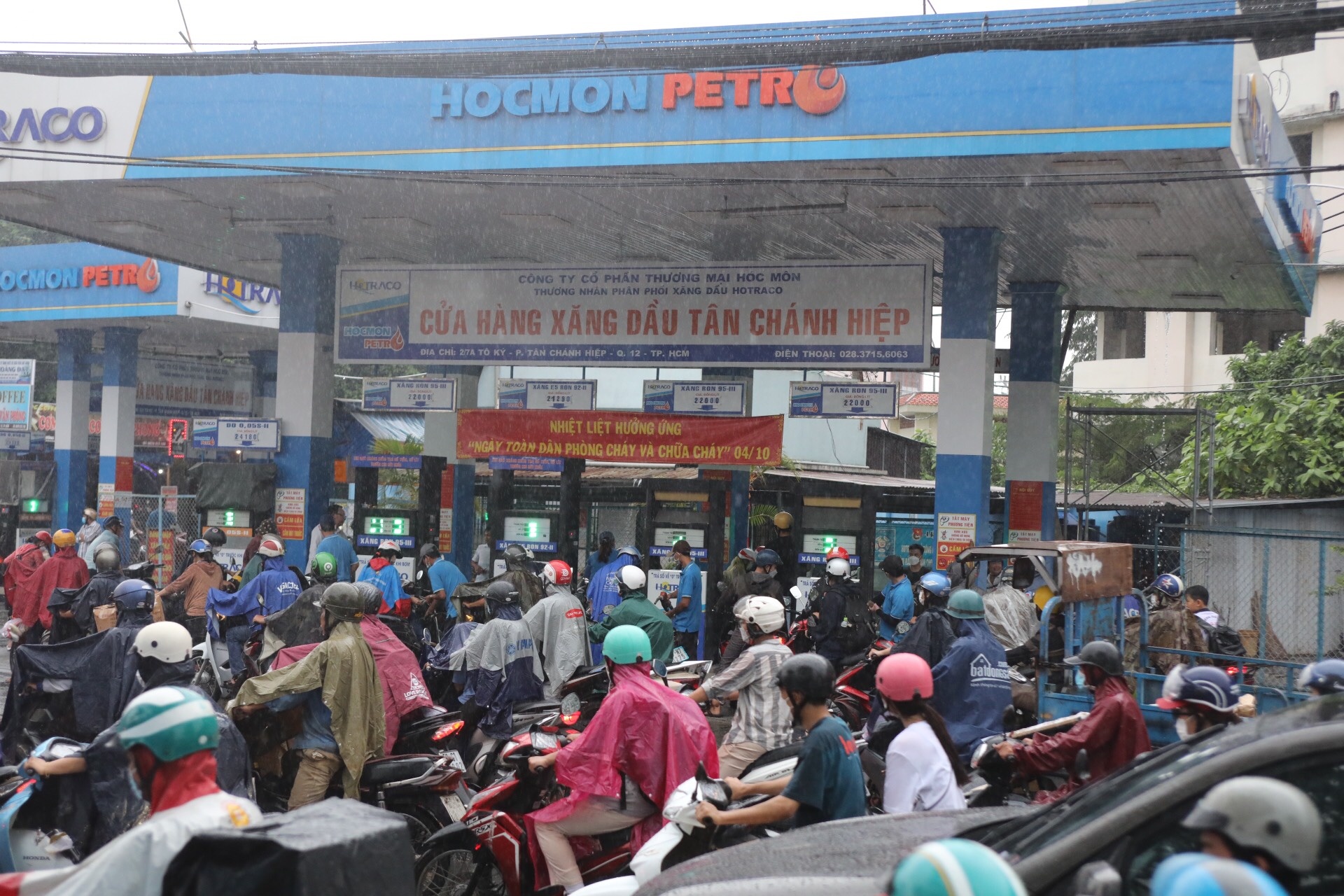 tphcm thieu xang anh 2