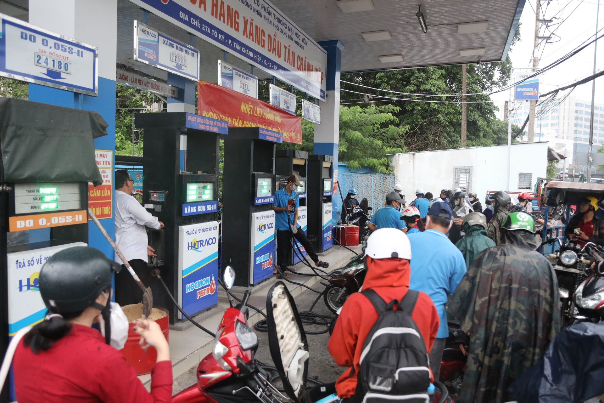 tphcm thieu xang anh 9