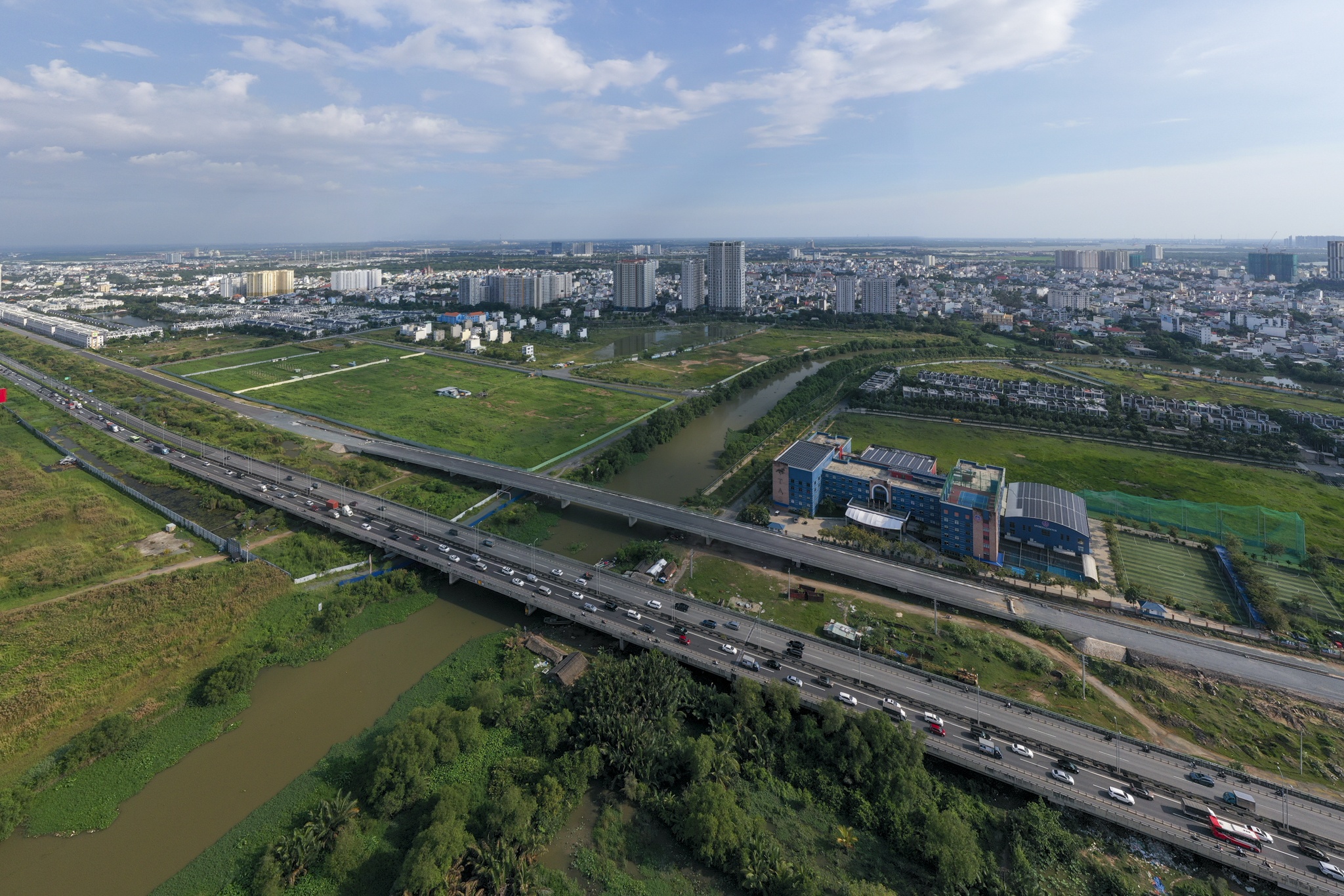 TP.HCM kien nghi go vuong gia dat cho 100 du an hinh anh