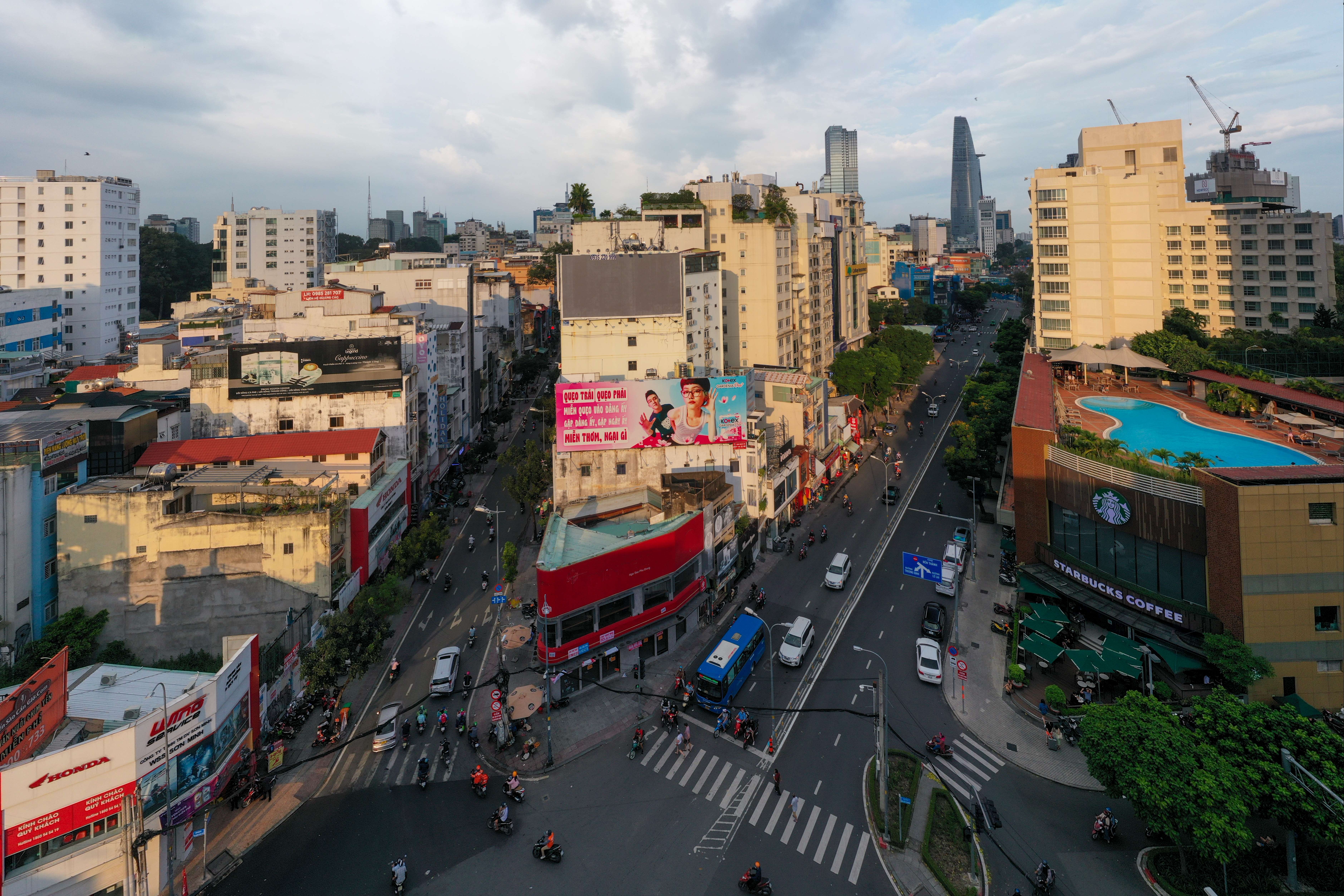 Nga 6 Phu Dong anh 8