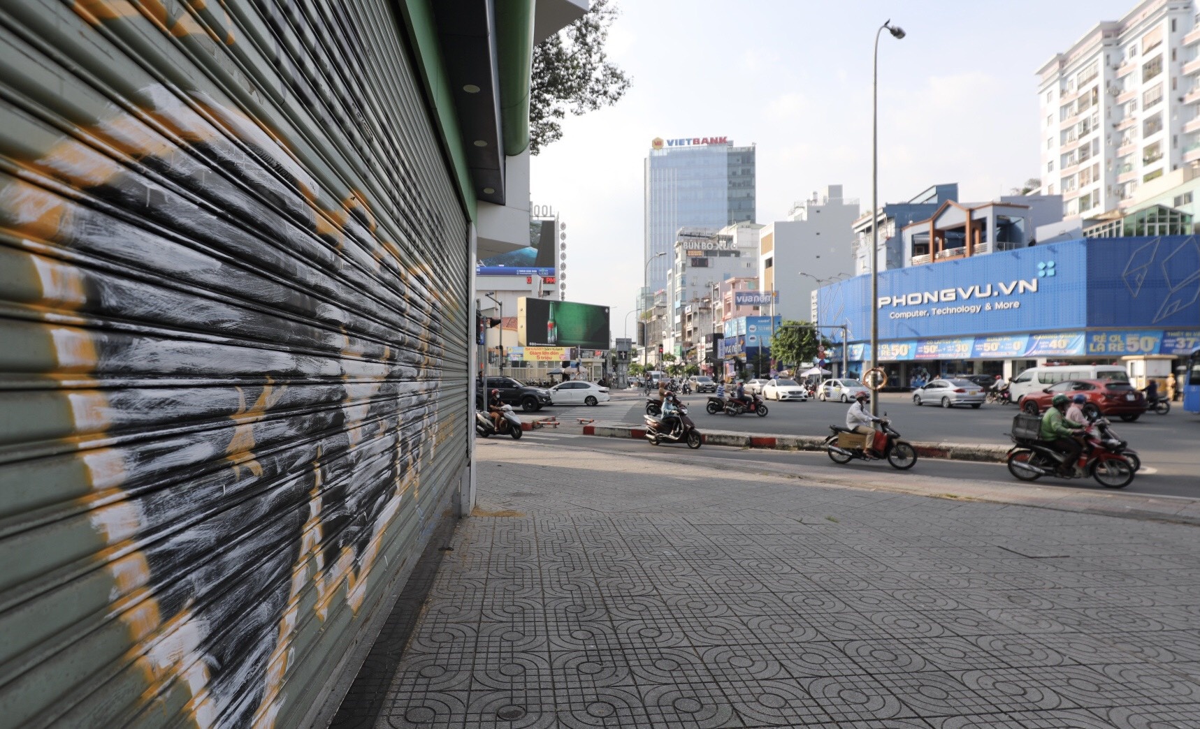 mat bang trung tam anh 8