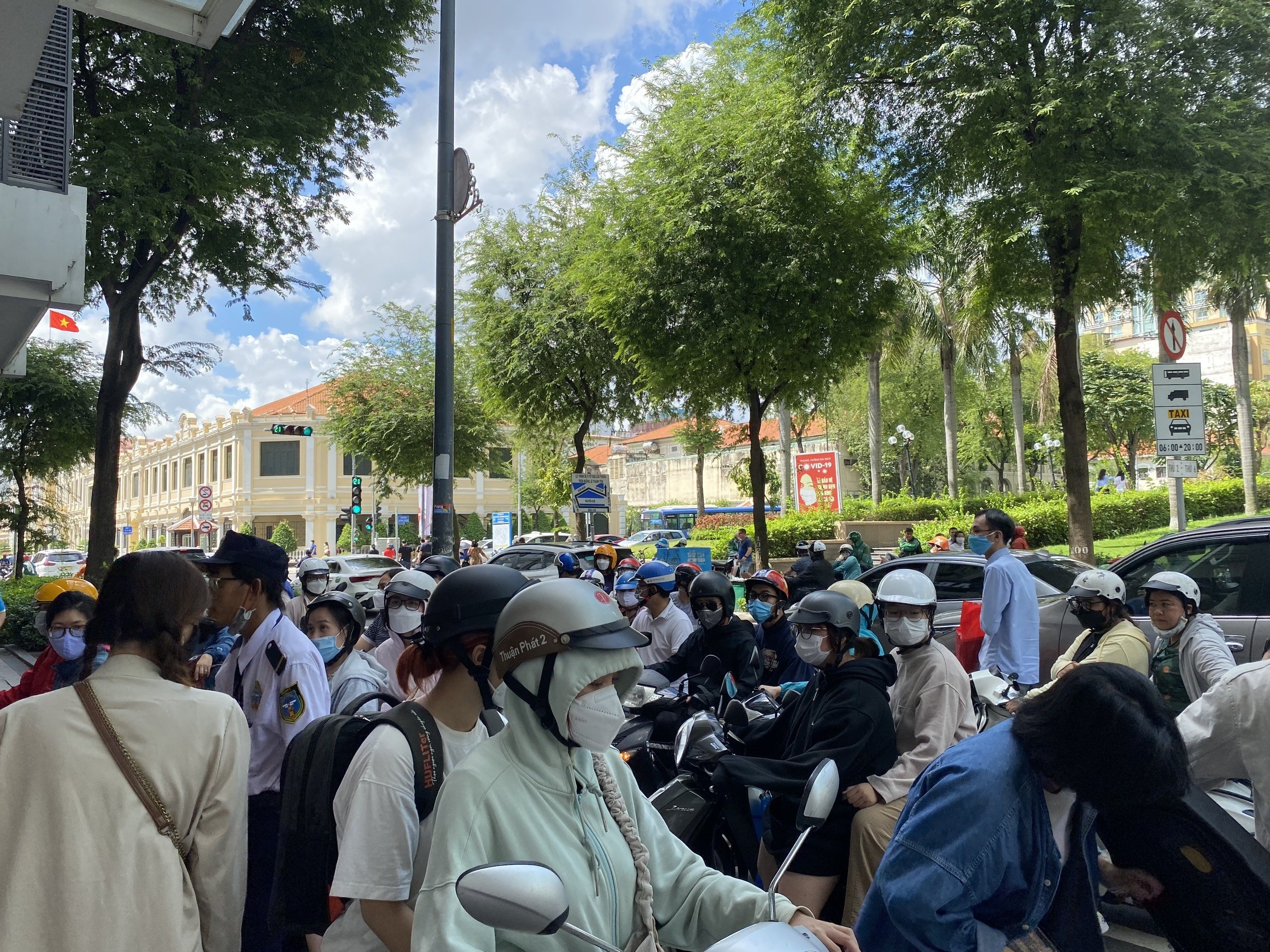 black friday giam gia anh 4