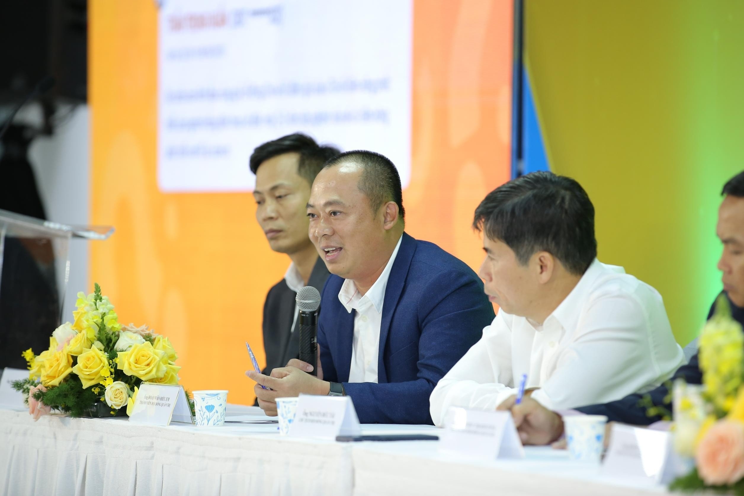 the gioi di dong anh 1