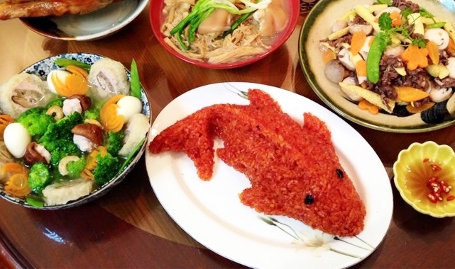 'Ca chep an duoc' cung ong Cong, ong Tao hut hang hinh anh