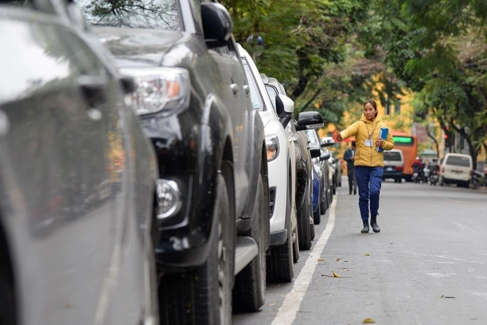 Phi gui oto mung 1 Tet co noi len 100.000 dong/luot hinh anh