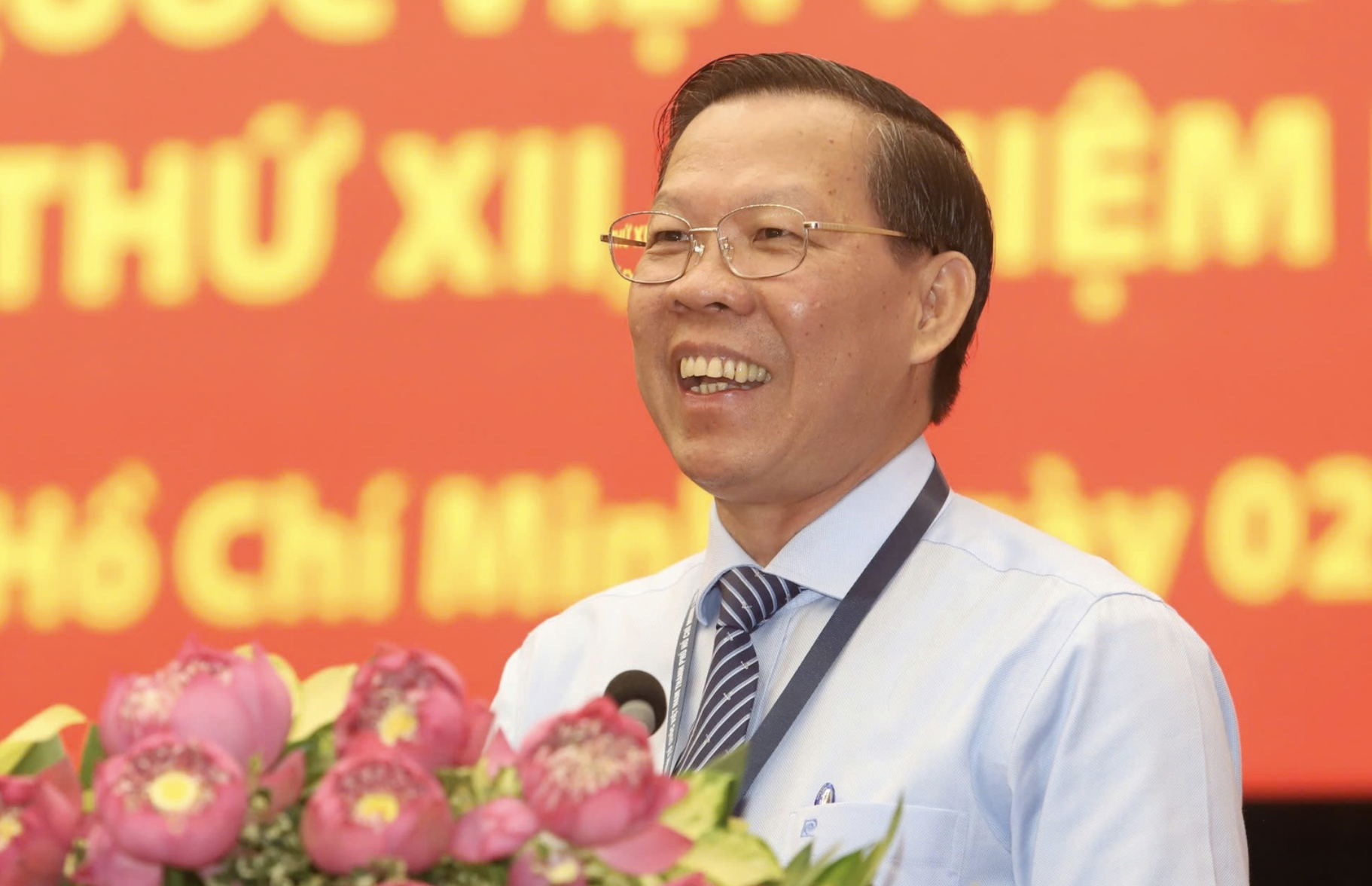 Chu tich TP.HCM keu goi nguoi dan mua trai phieu de cung lam metro hinh anh