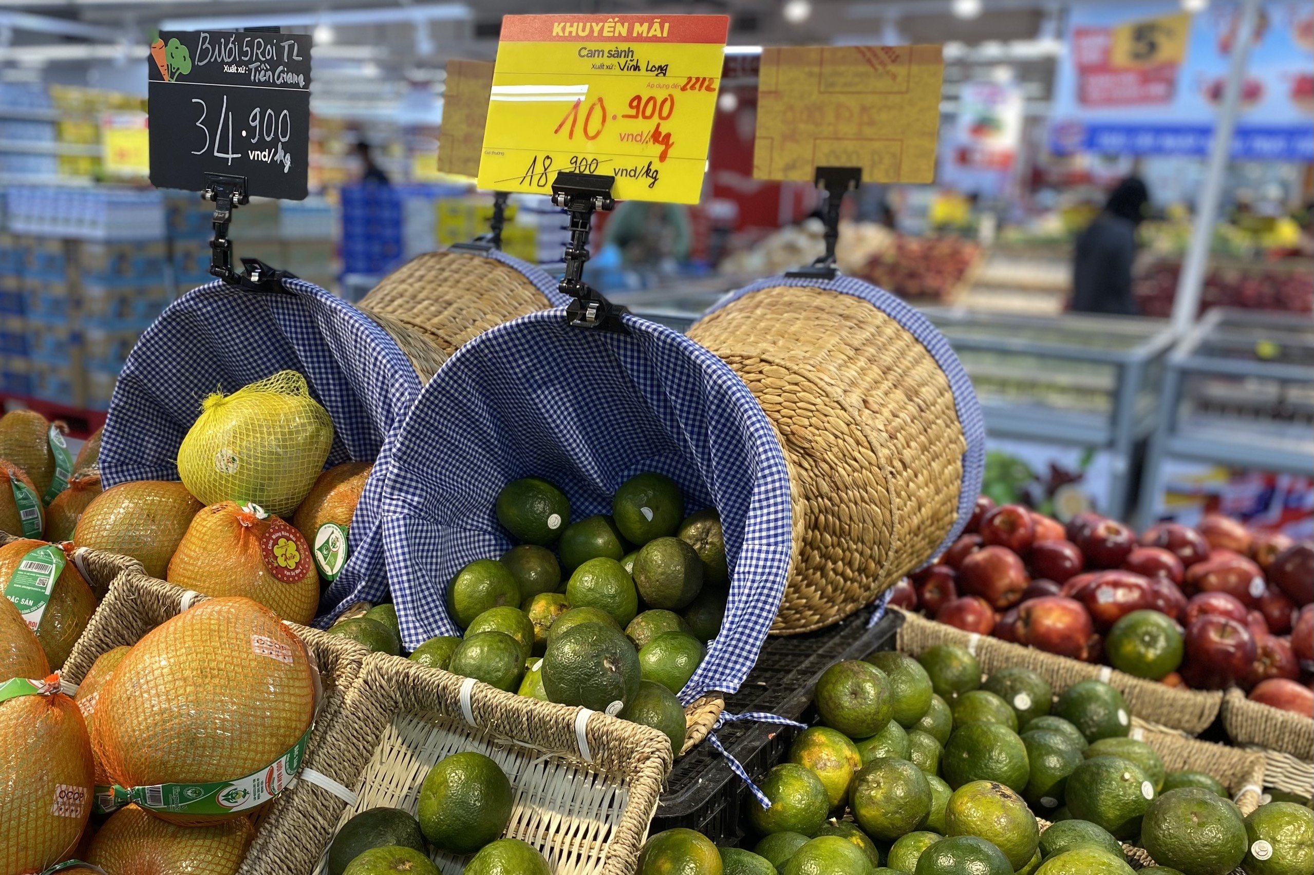 Gia cam sanh con 5.000 dong/kg, nhieu noi dong loat 'giai cuu' hinh anh