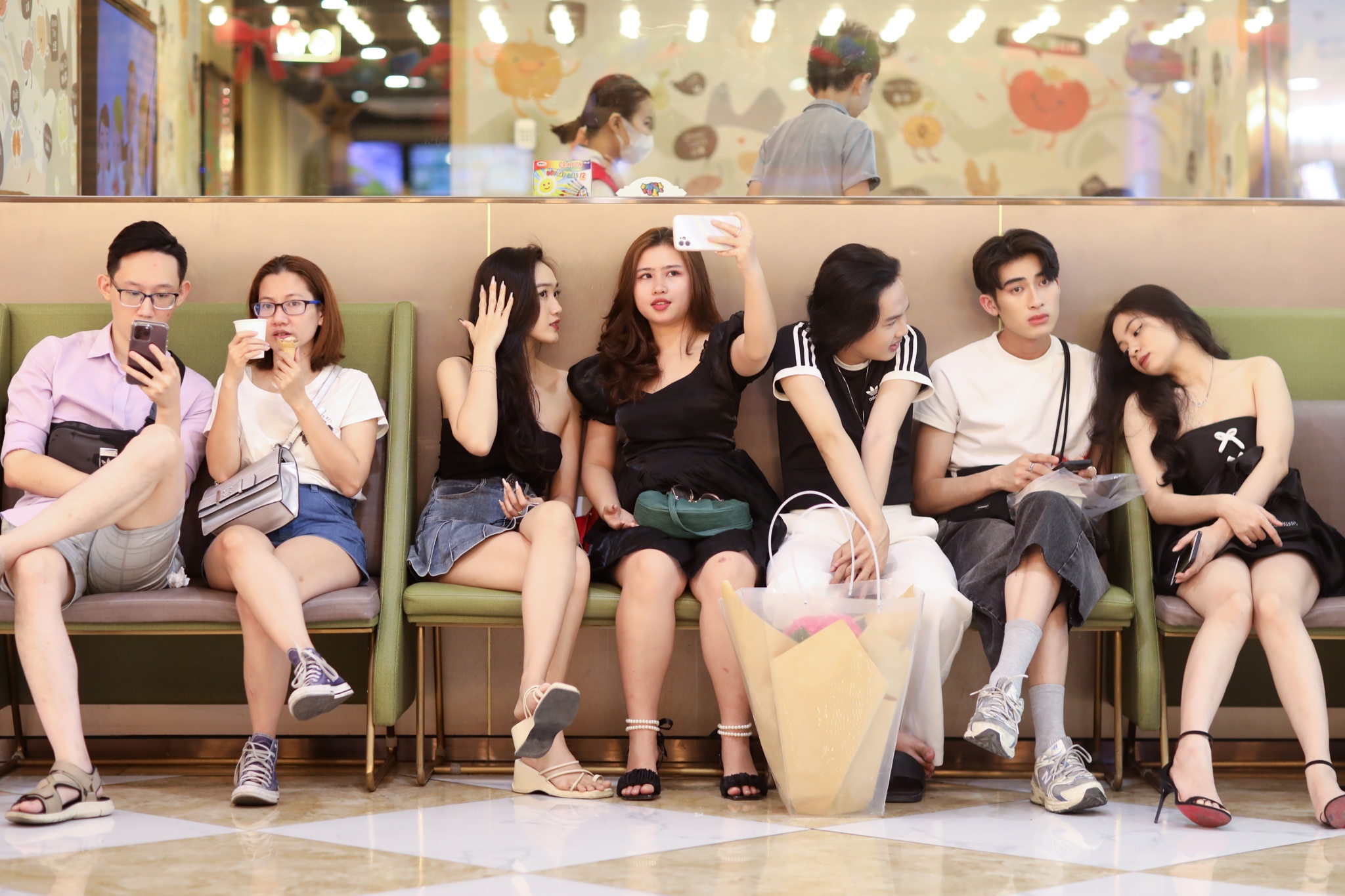 trung tam thuong mai anh 9