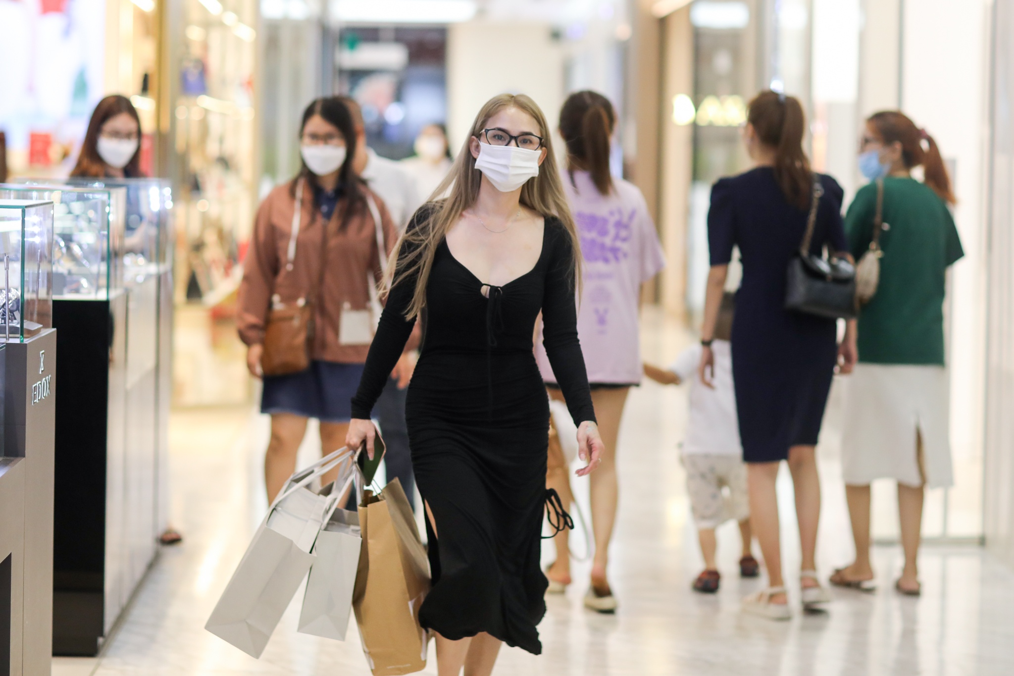 trung tam thuong mai anh 11