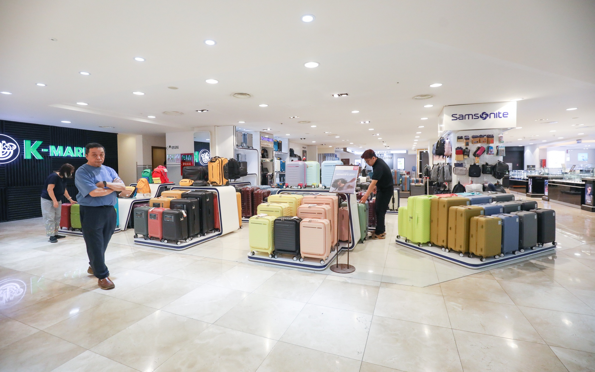 trung tam thuong mai anh 6