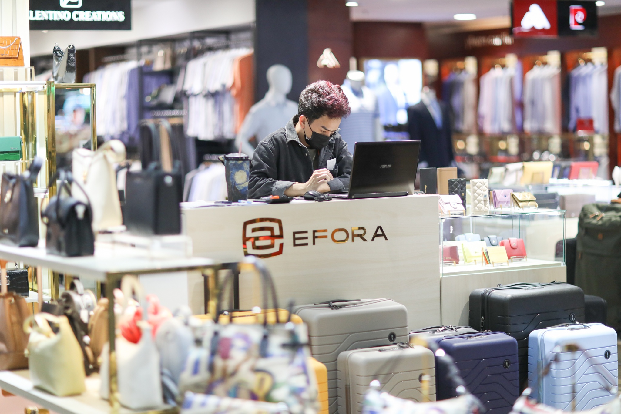 trung tam thuong mai anh 3