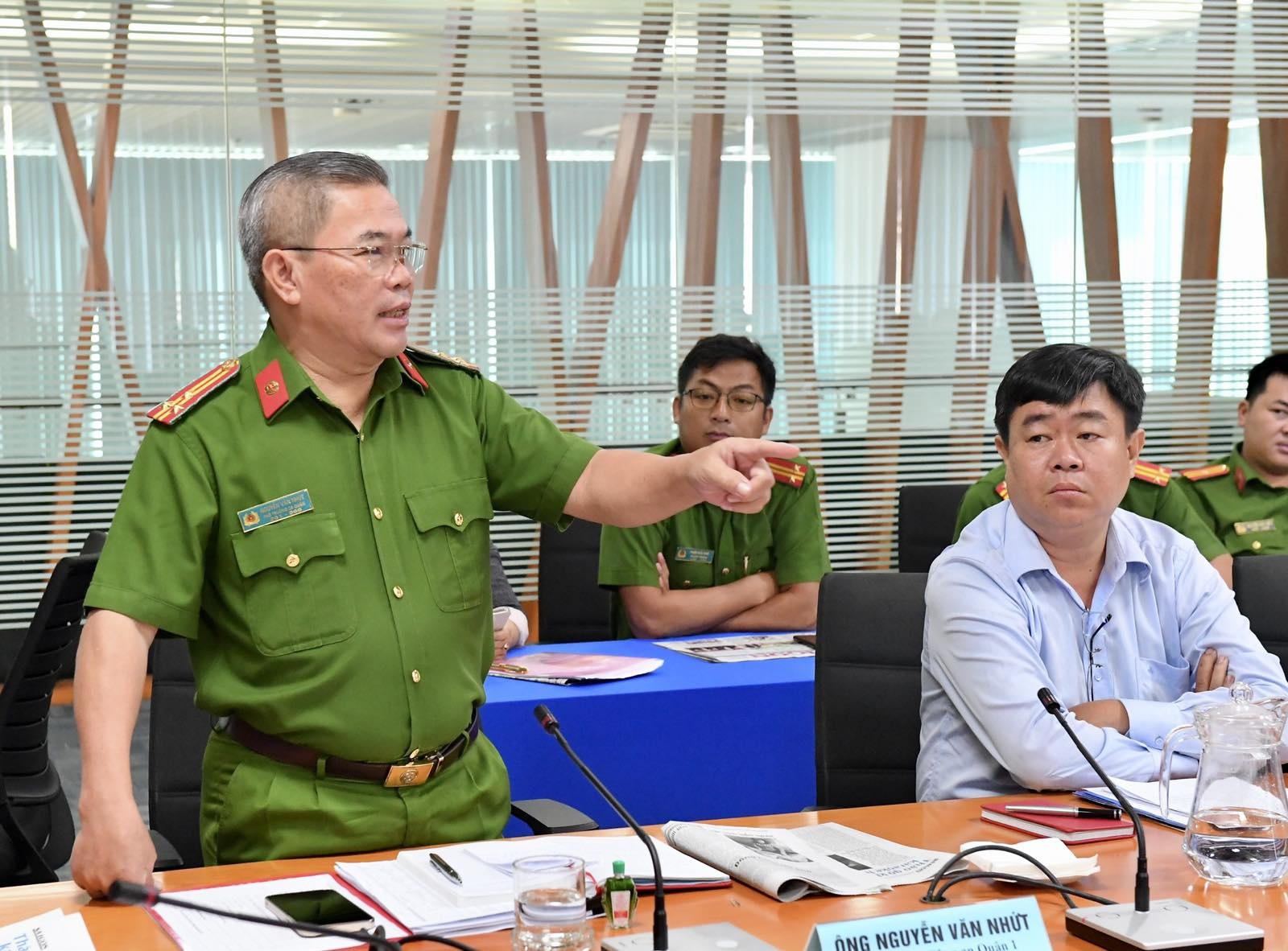 phong chay chua chay karaoke anh 1