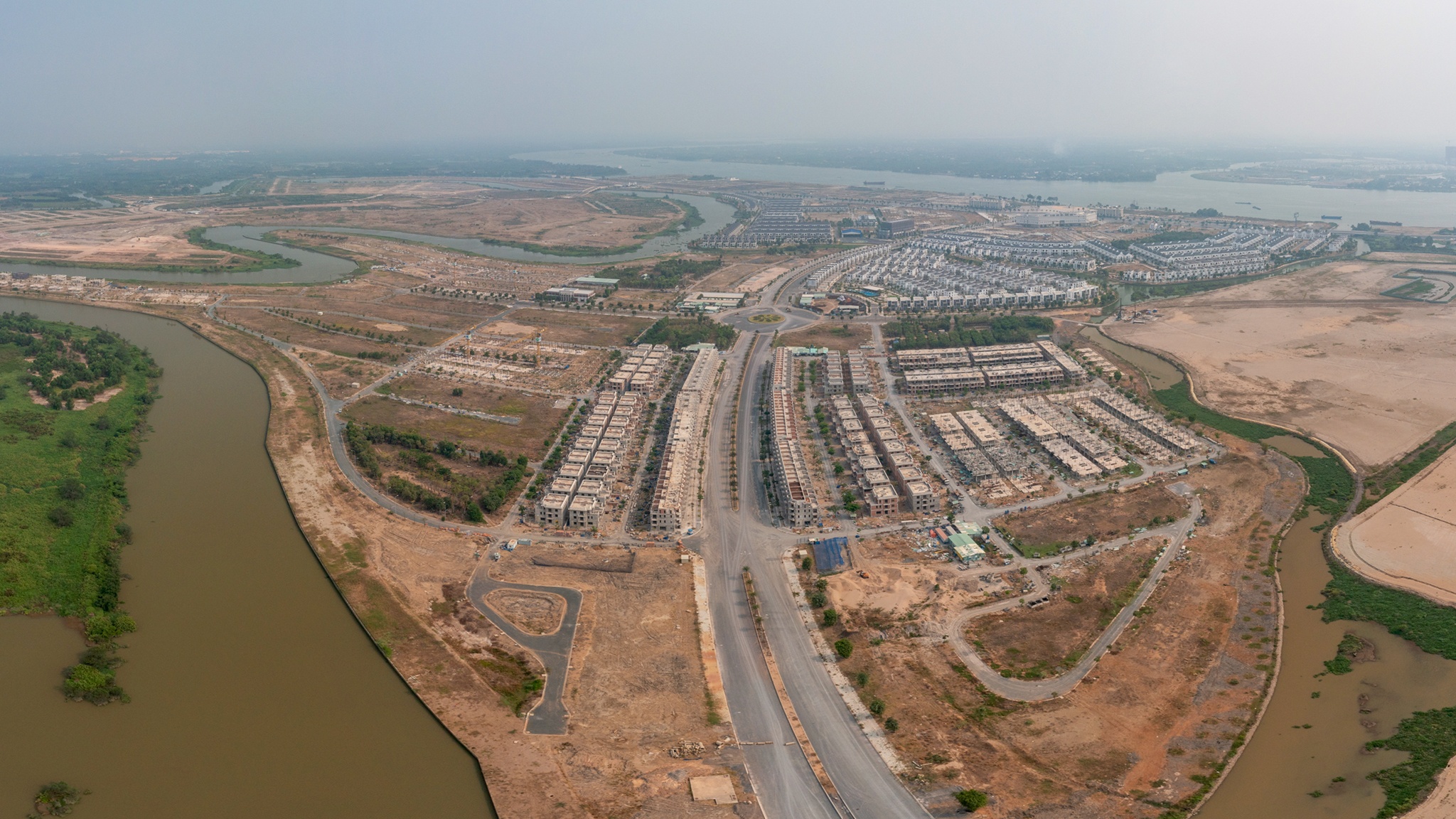 Aqua Riverside City,  Long Hung Phat,  von anh 1