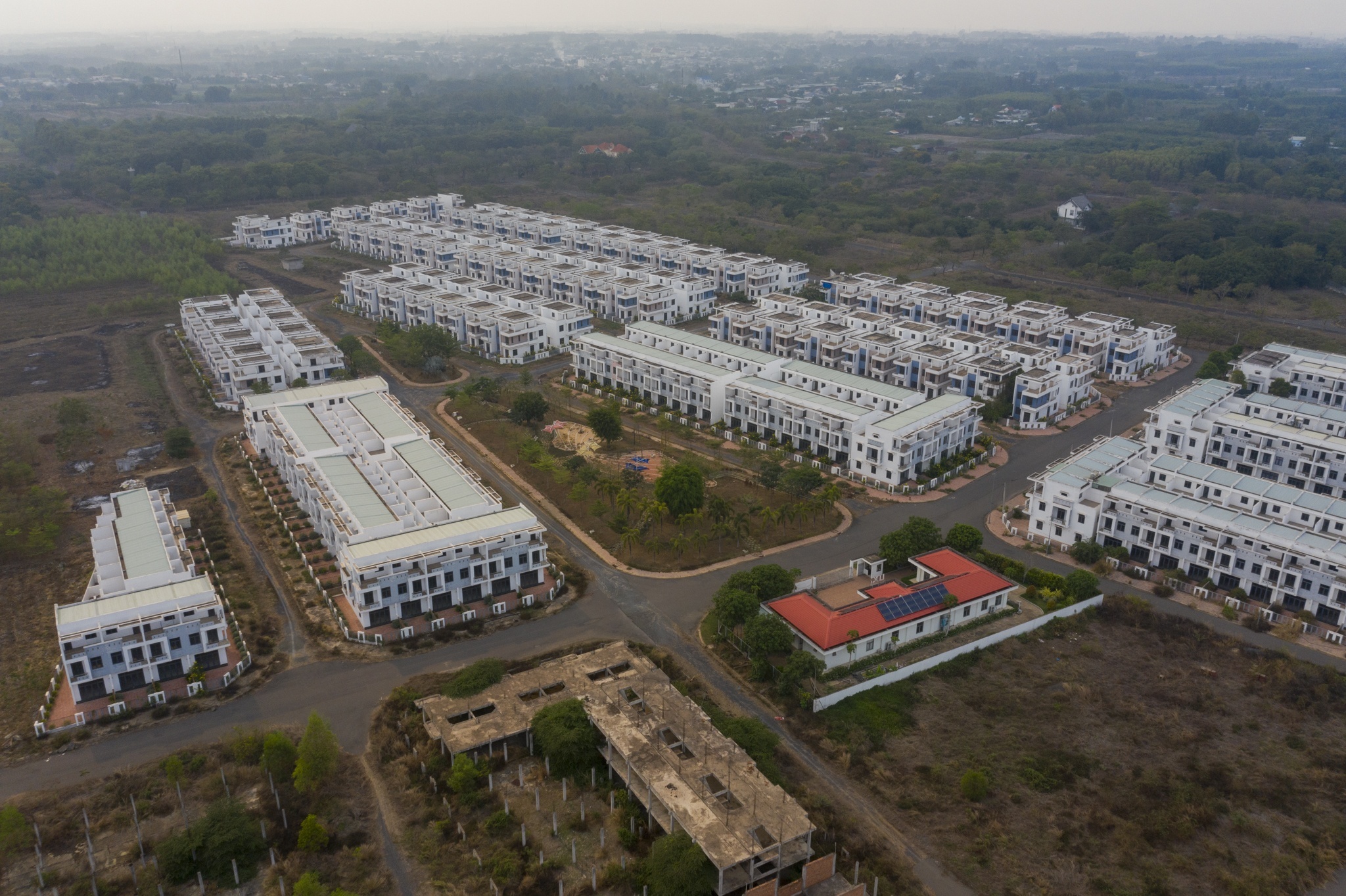 LDG len tieng ve 680 biet thu, nha lien ke xay trai phep o Dong Nai hinh anh