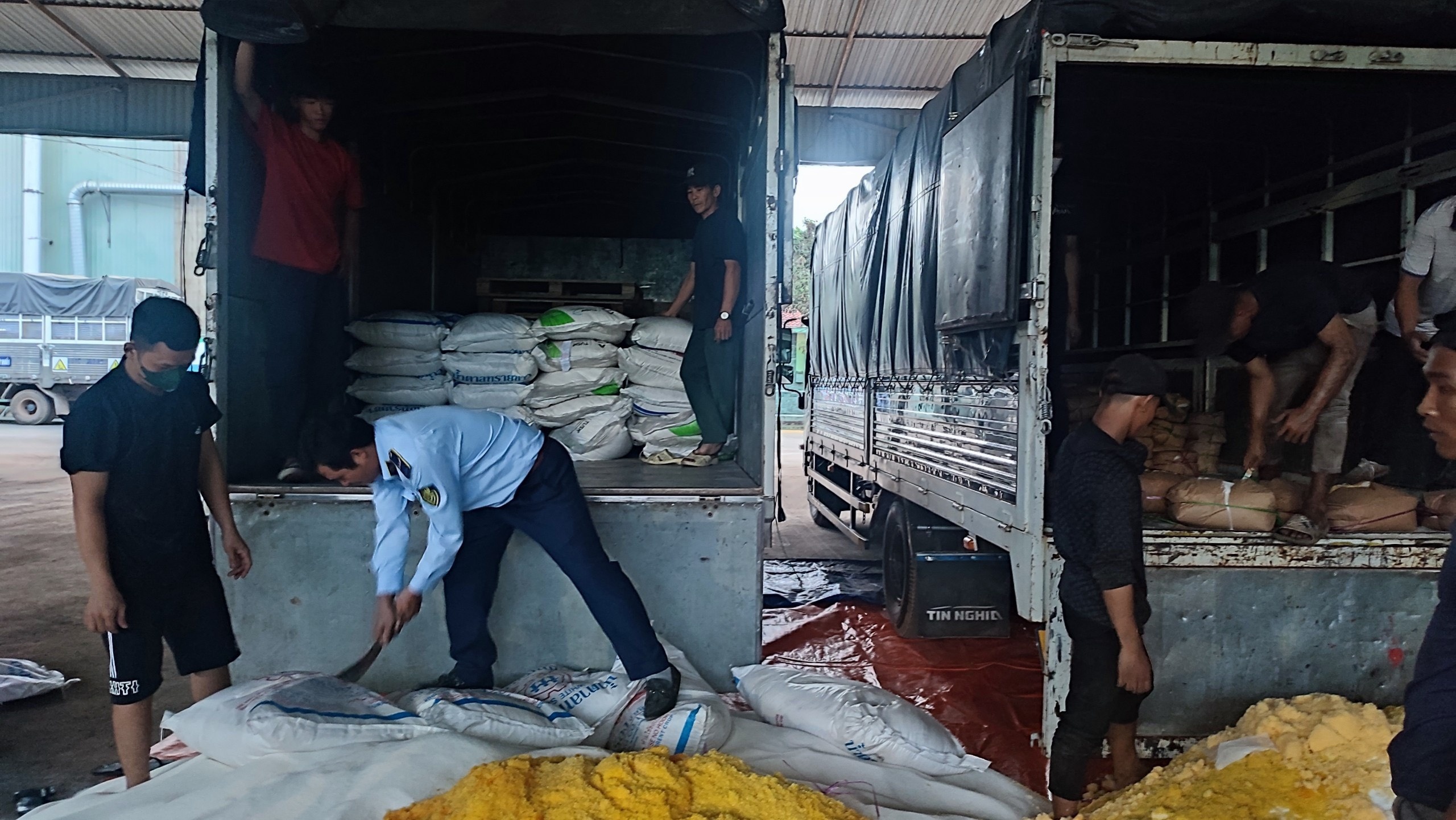 san pham nhap lau,  quan ly thi truong anh 1